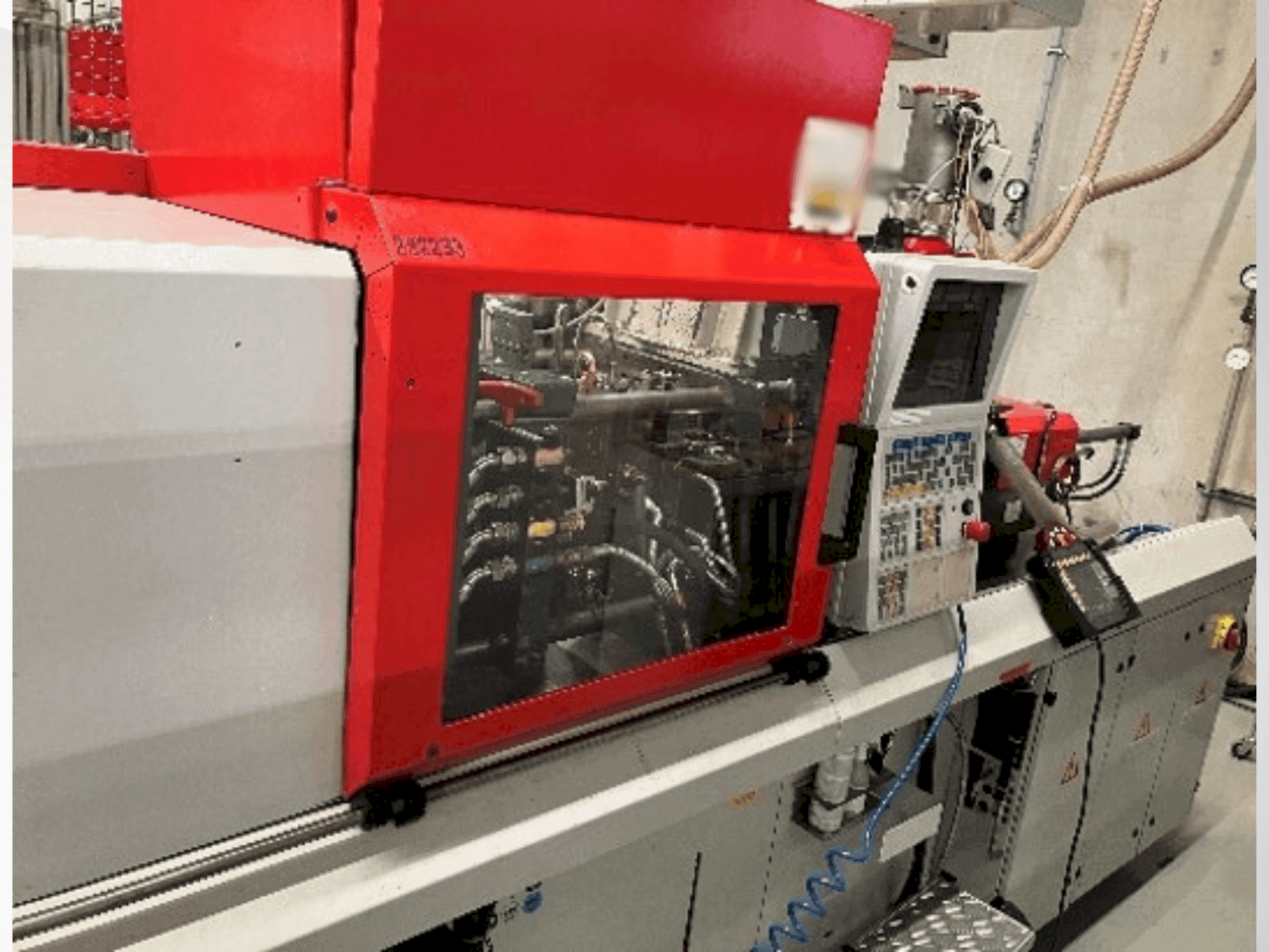 Frontansicht der Arburg Allrounder 320 U 500-150 Maschine