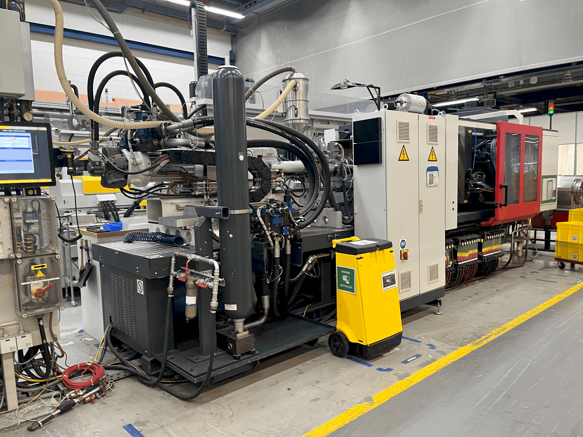 Frontansicht der FERROMATIK K-TEC 200 S Maschine