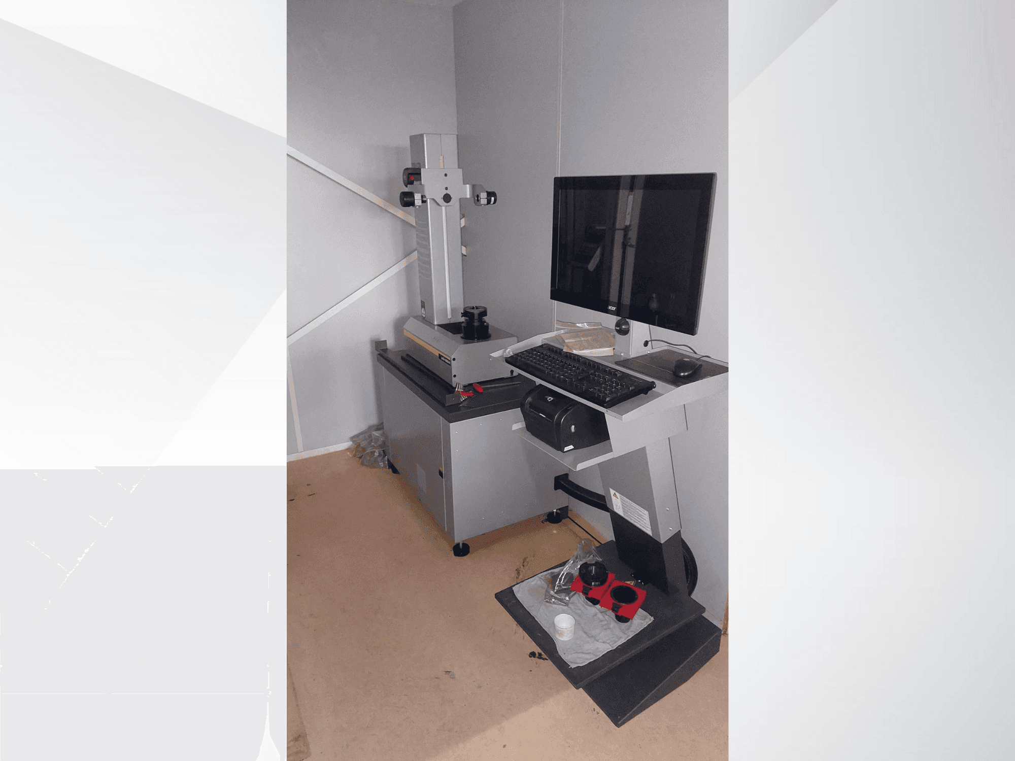 Frontansicht der Zoller Smile 600/4 Maschine