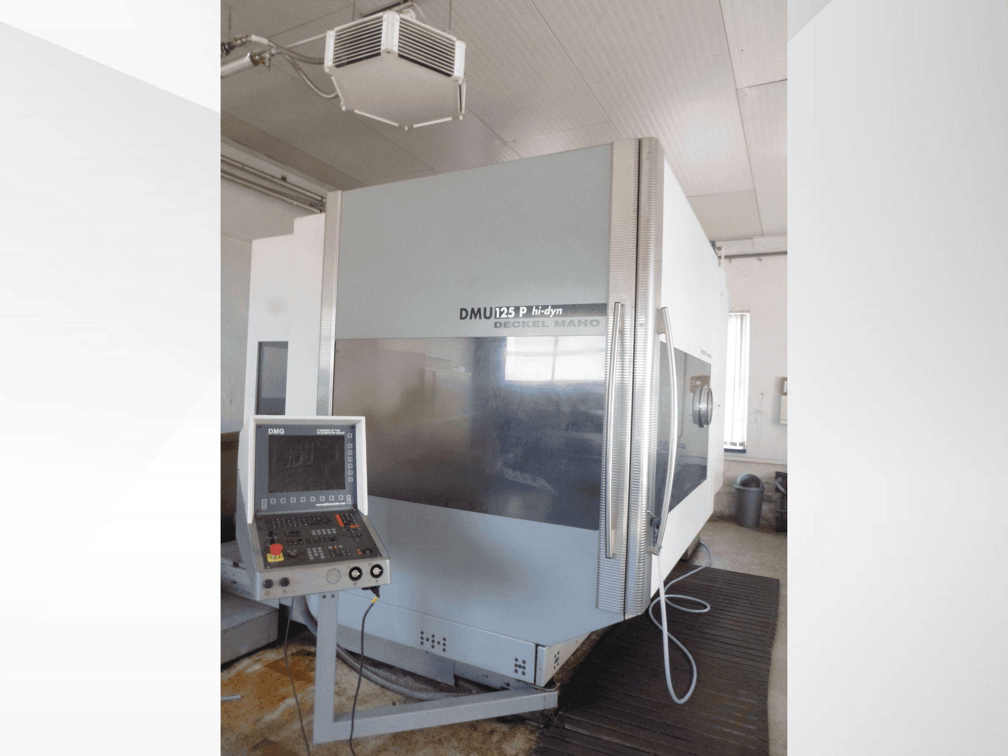 Frontansicht der DECKEL MAHO DMU 125 P hi-dyn Maschine