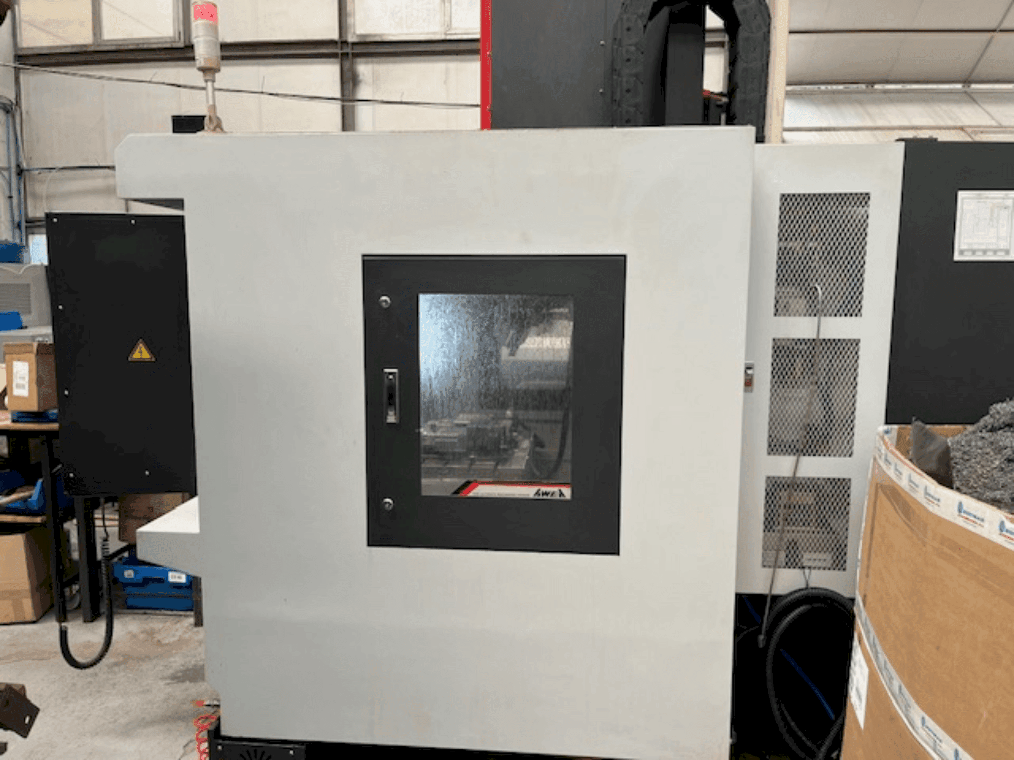 Frontansicht der AWEA AF-650 Maschine