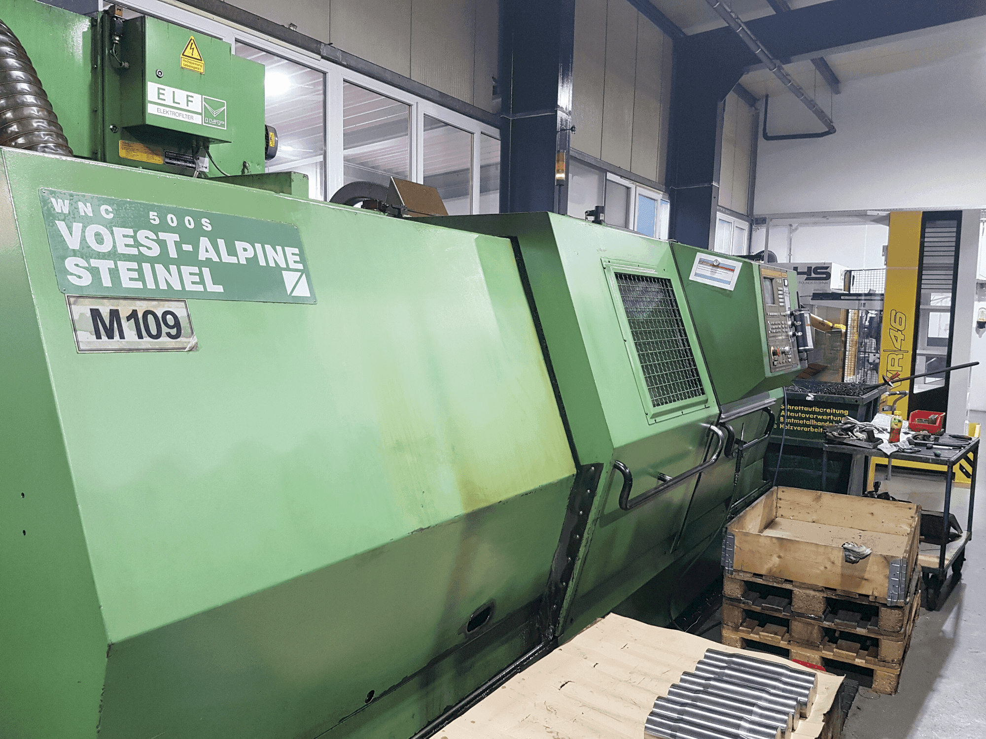 Frontansicht der Voest Alpine WNC 500 S/1.6 Maschine