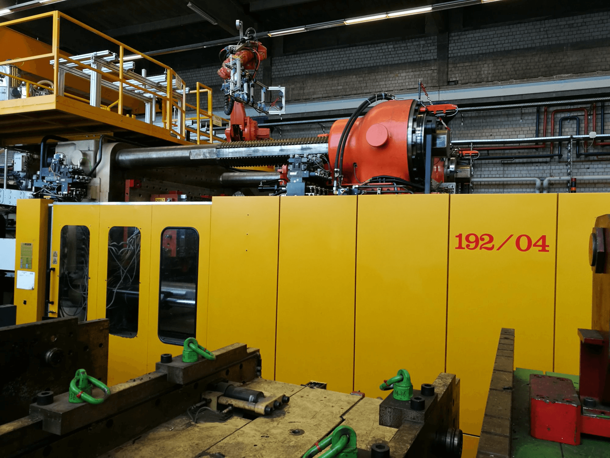 Frontansicht der Husky EW 2000 RS 140/130 Maschine