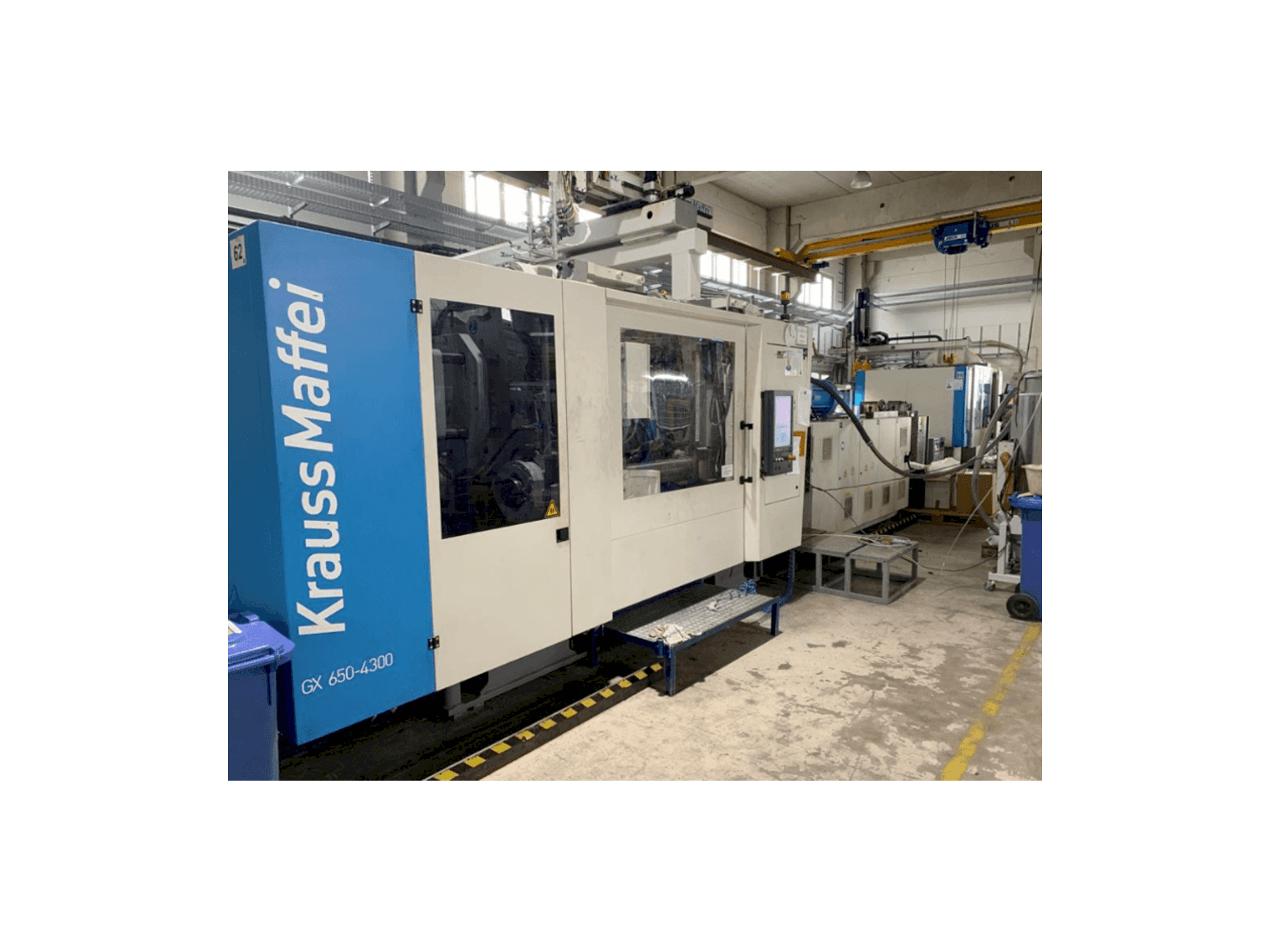 Frontansicht der Krauss Maffei KM650-4300 GX Maschine