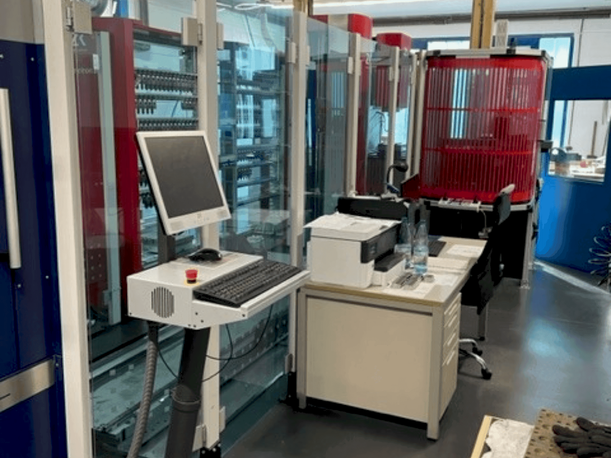 Frontansicht der ZK GENIUS 700 Maschine