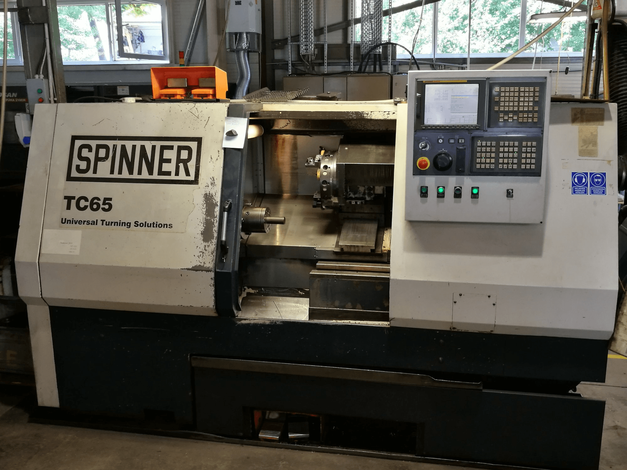 Frontansicht der SPINNER TC 65 MC Maschine
