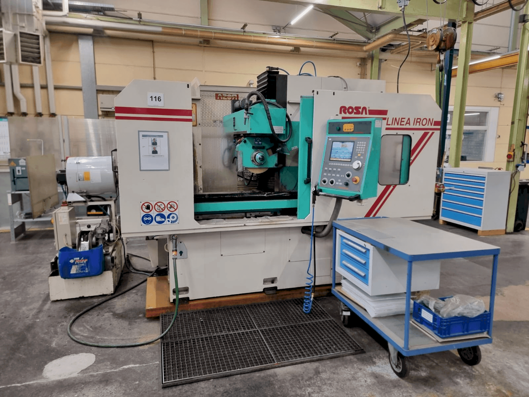 Frontansicht der ROSA ERMANDO IRON 08.6 Maschine