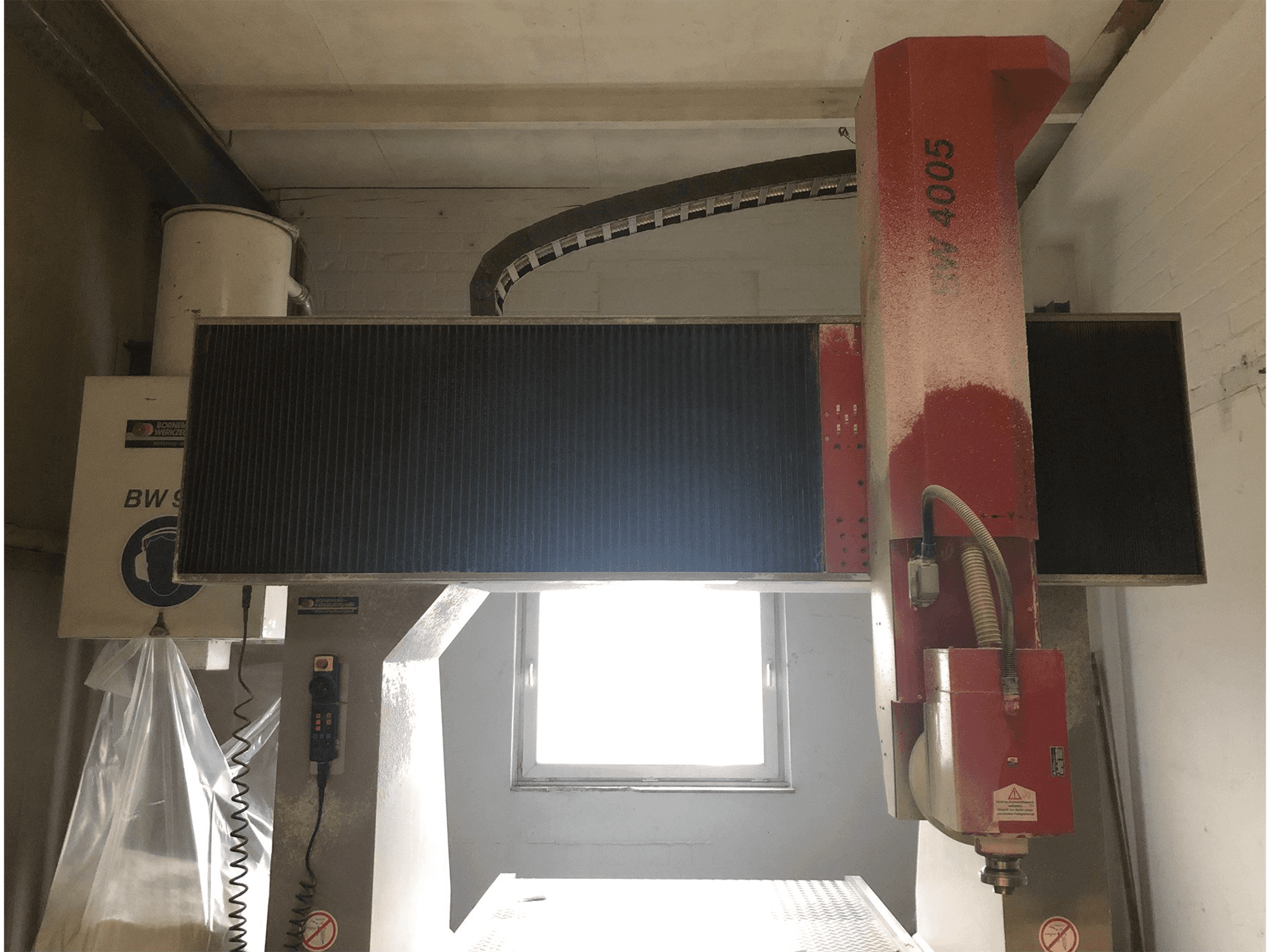 Frontansicht der BORNEMANN BW 4005 Maschine