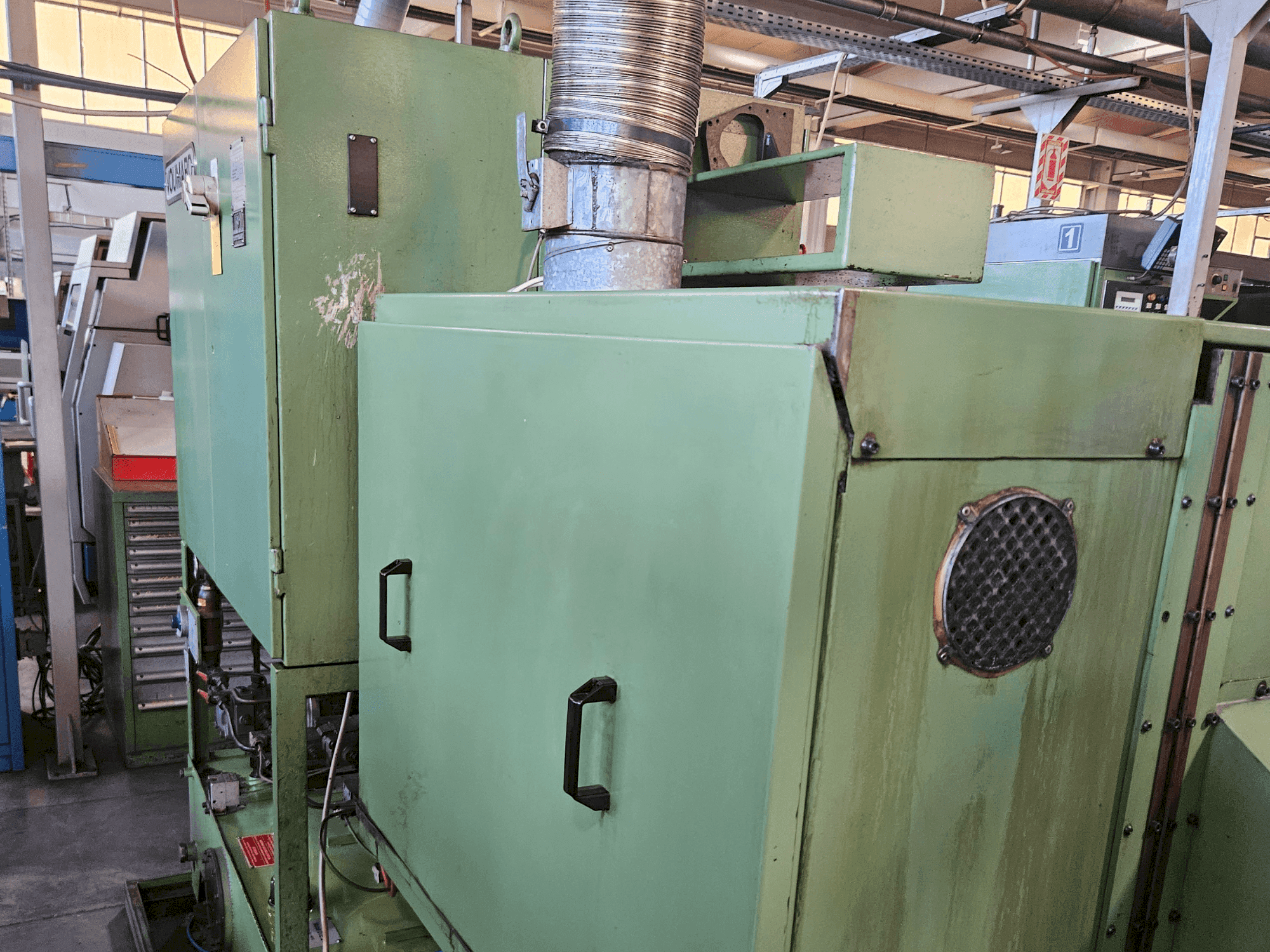 Frontansicht der VOUMARD 203 C 31 Maschine