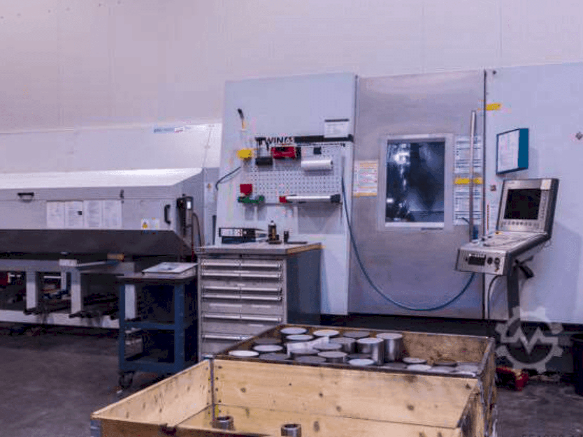 Frontansicht der DMG Gildemeister Twin 65 (2004) Maschine