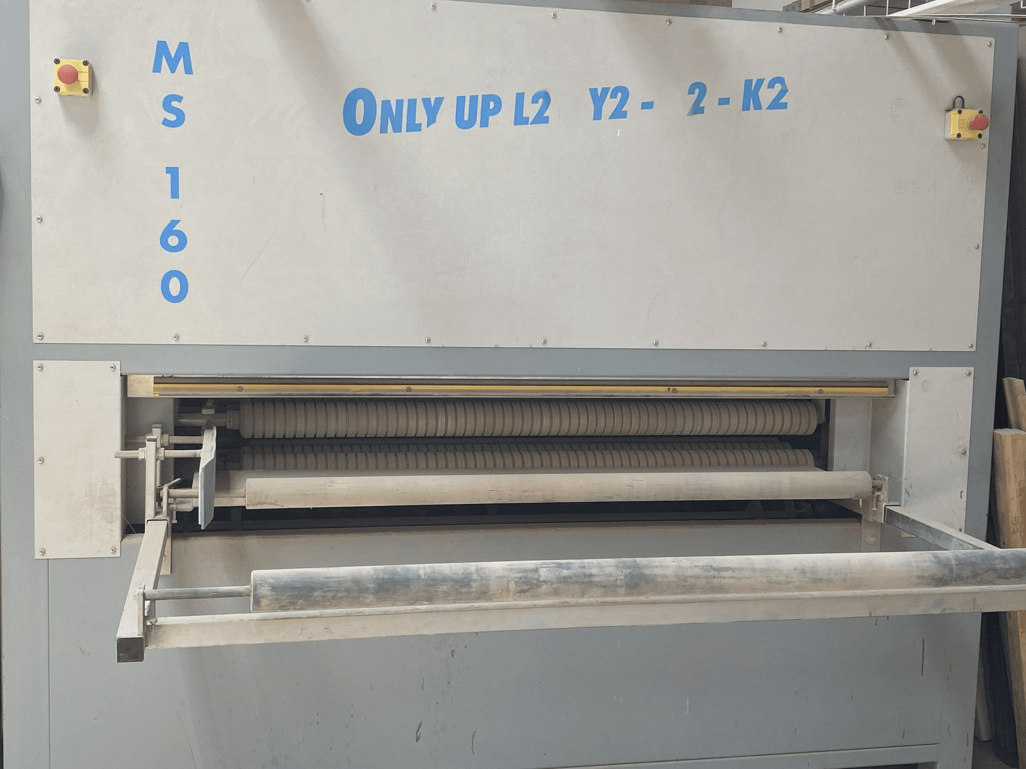 Frontansicht der MS 160 ONLY UP L2-Y1-X1-K2 Maschine