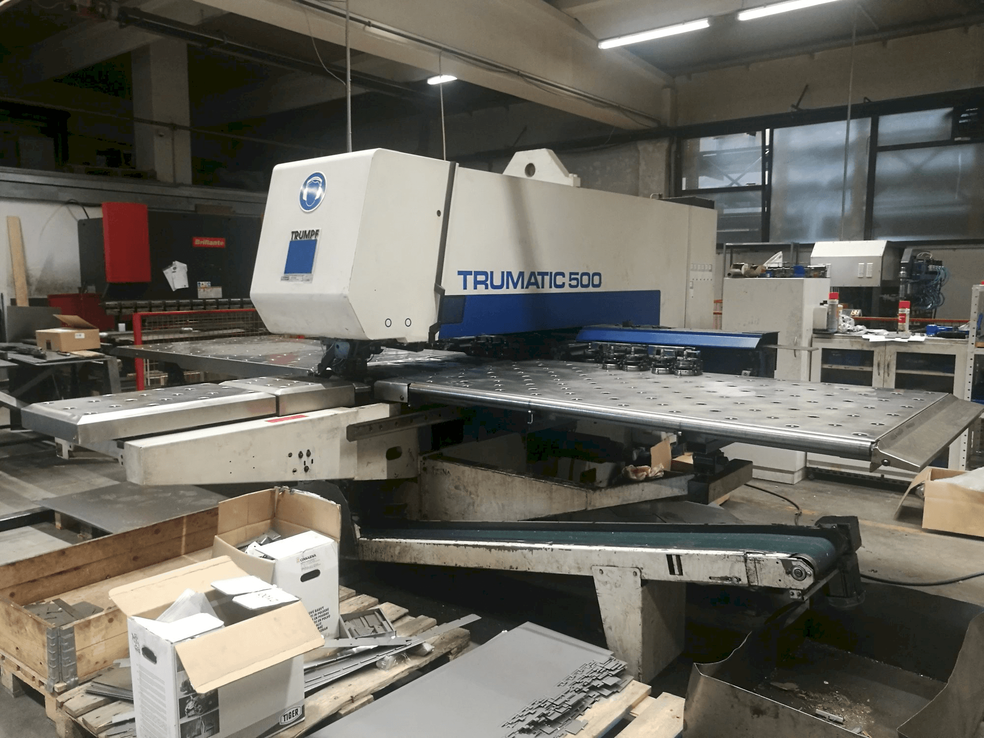 Frontansicht der Trumpf Trumatic 500 Maschine