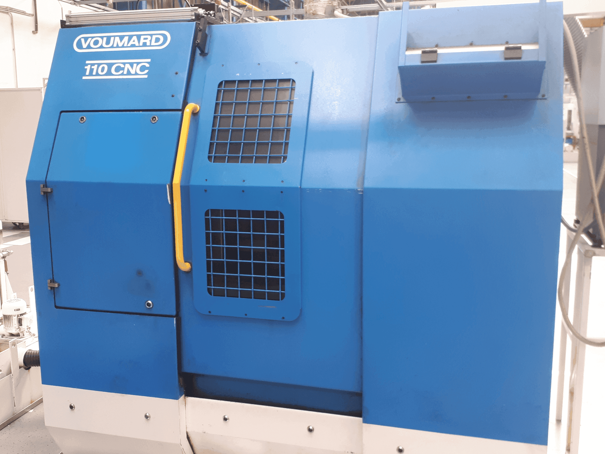 Frontansicht der VOUMARD 110 CNC T Maschine