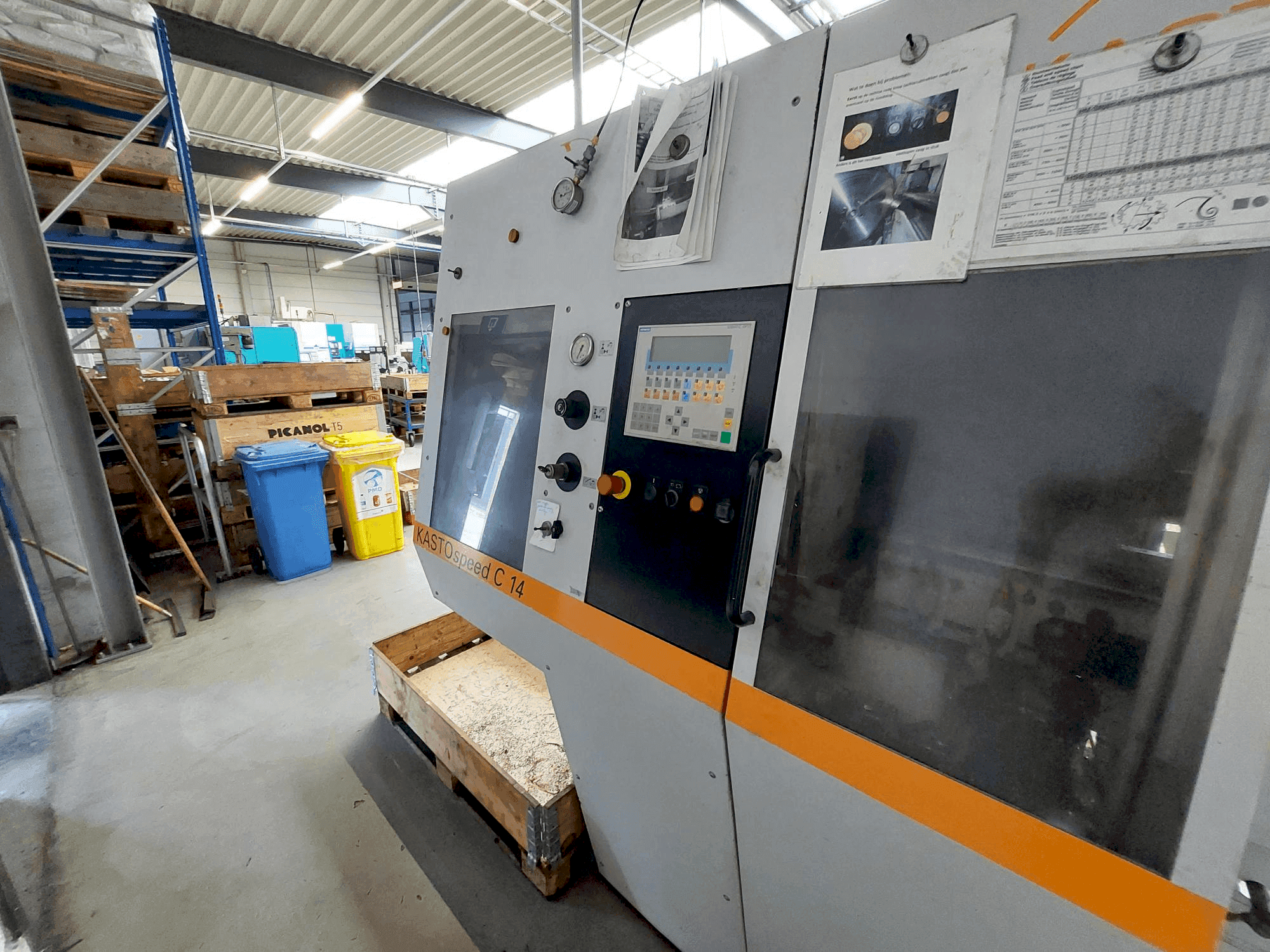 Frontansicht der KASTO speed C 14 Maschine