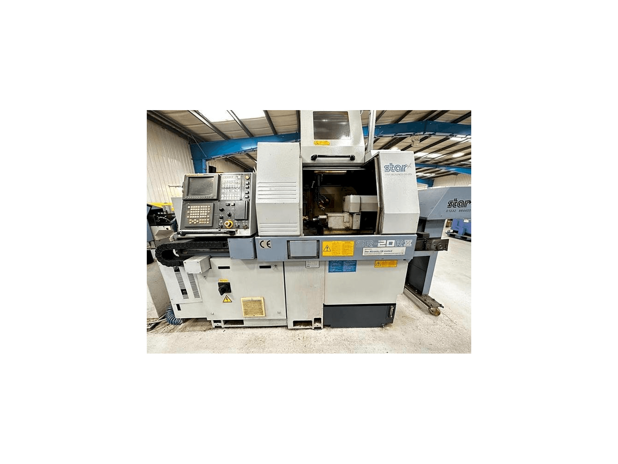 Frontansicht der Star SR-20 R II Maschine