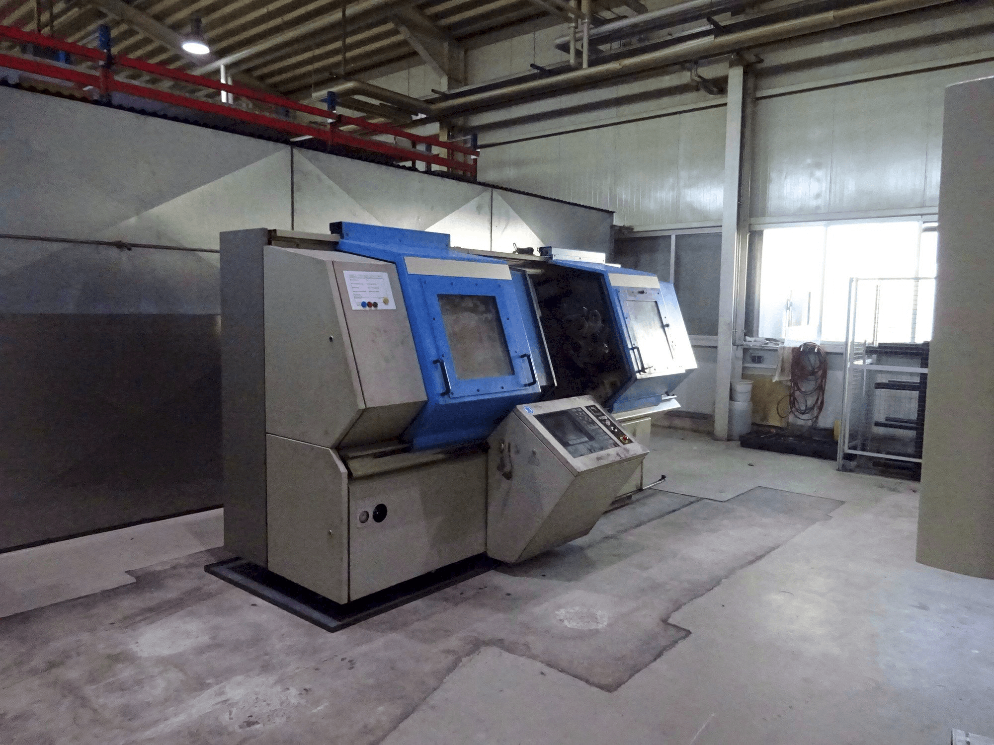 Frontansicht der BOEHRINGER VDF 180 C Maschine