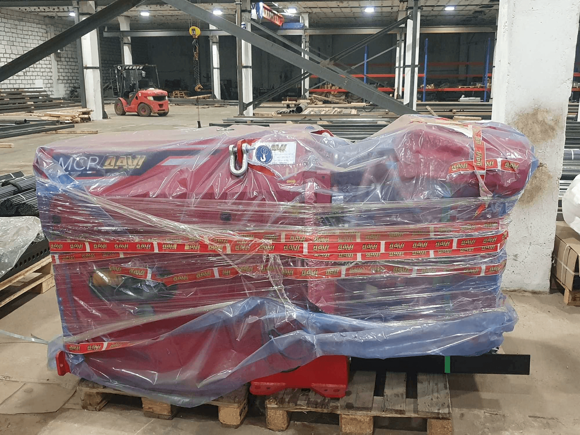 Frontansicht der Davi MCP 9 Maschine