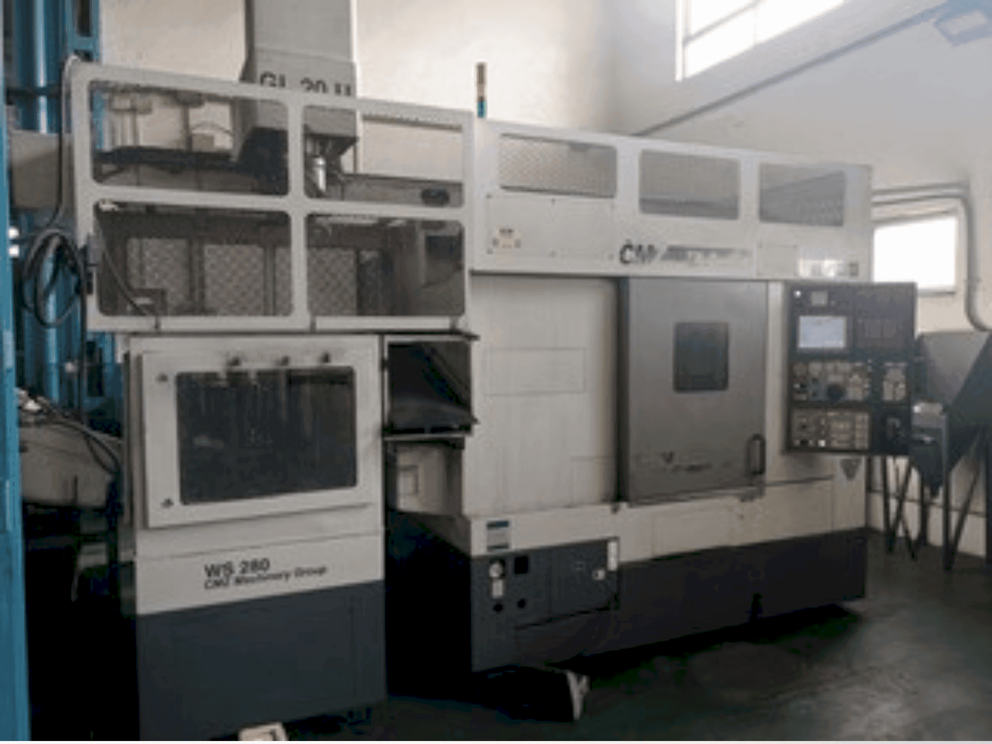 Seitenansicht der CMZ TA 30-400 Maschine