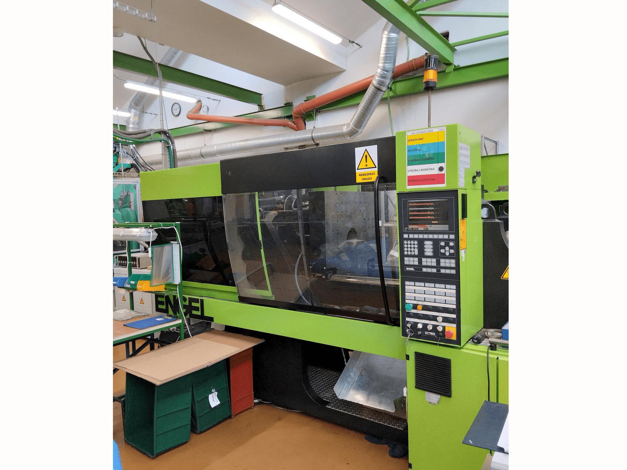 Frontansicht der Engel Victory 750/150 Tech Maschine