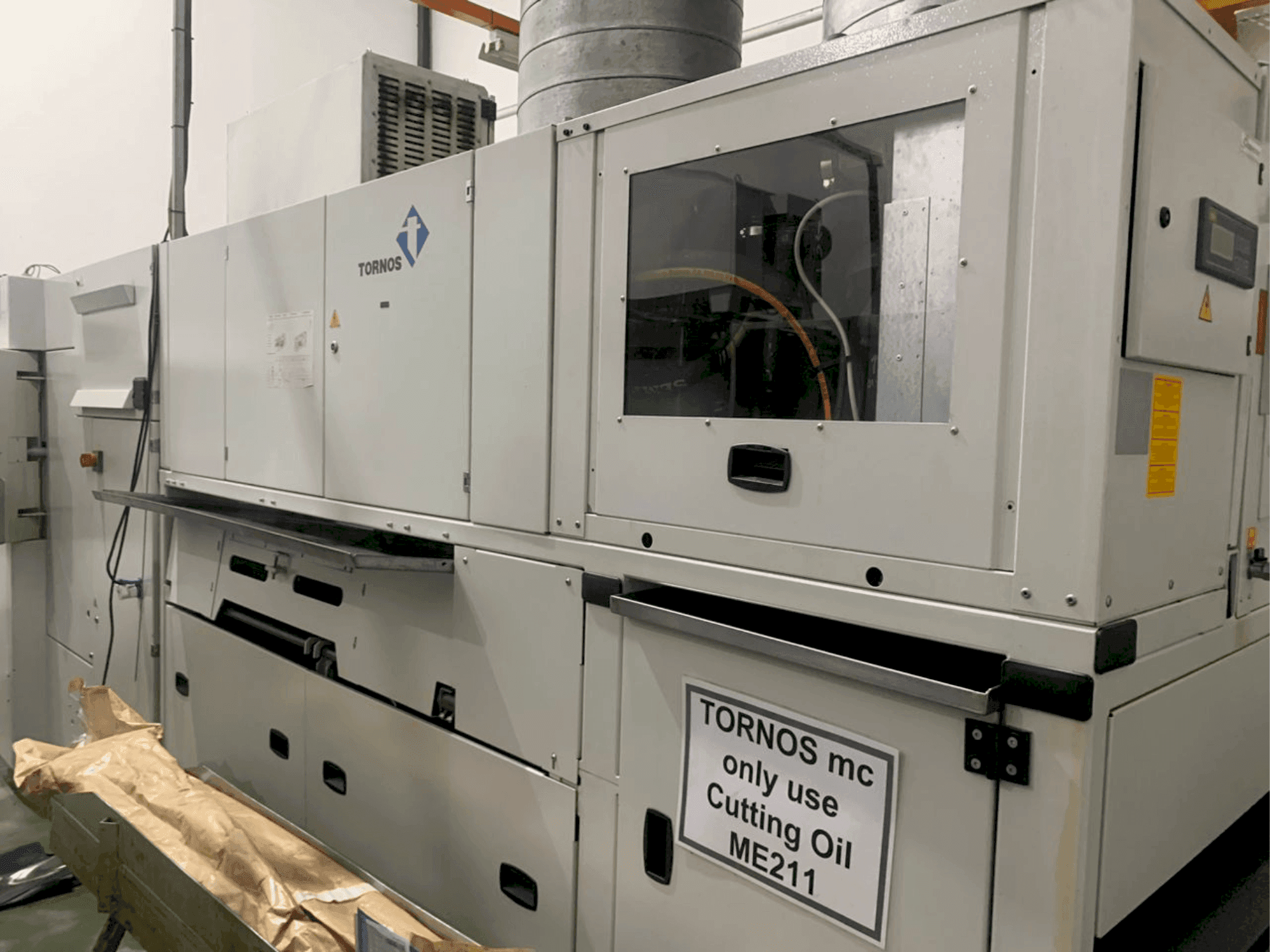 Frontansicht der TORNOS MultiSWiss 6x14 Maschine