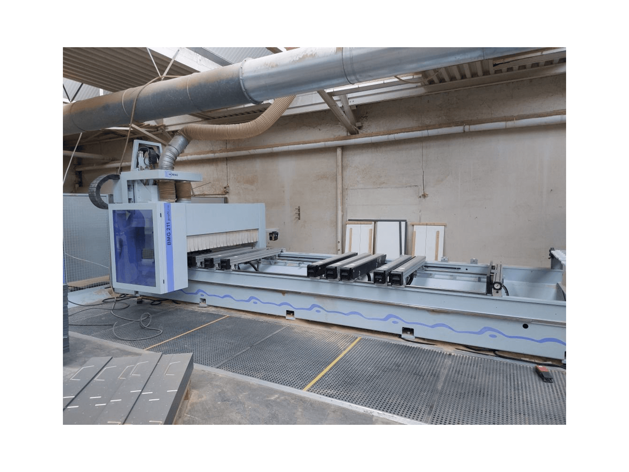 Frontansicht der HOMAG PROFI BMG211 / 45 / 15 / K Maschine