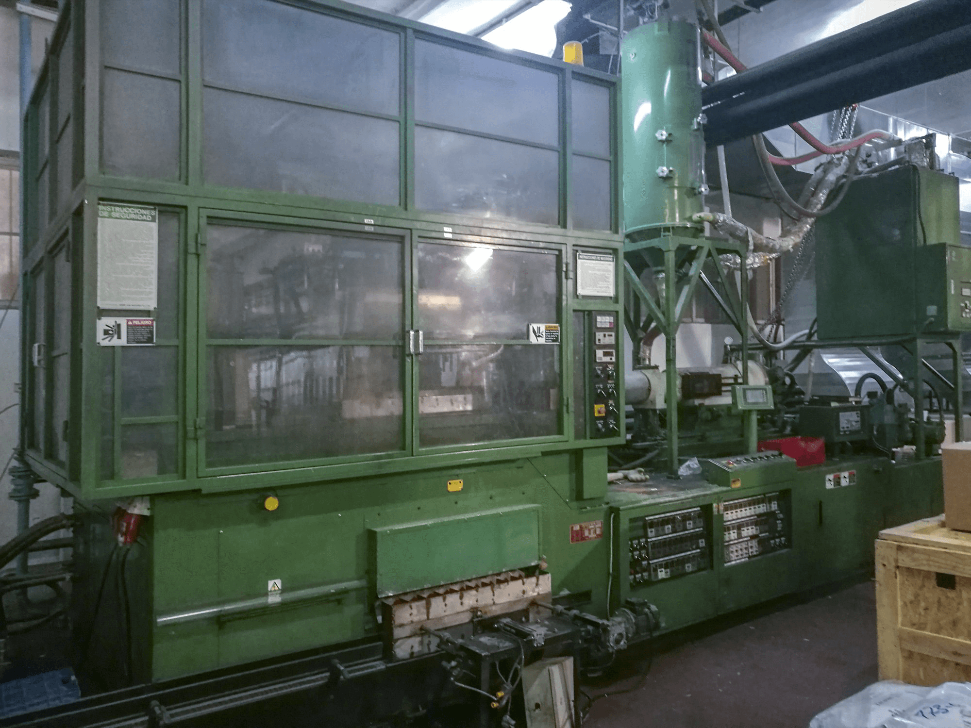 Linke Ansicht der NISSEI ASB 650 NHII Maschine