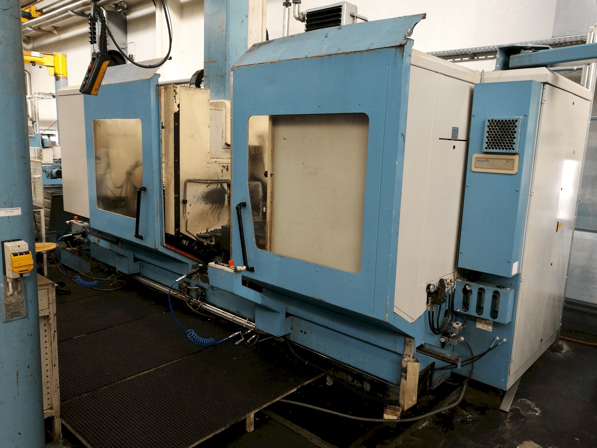 Frontansicht der HEDELIUS BC60/50-2500 Maschine