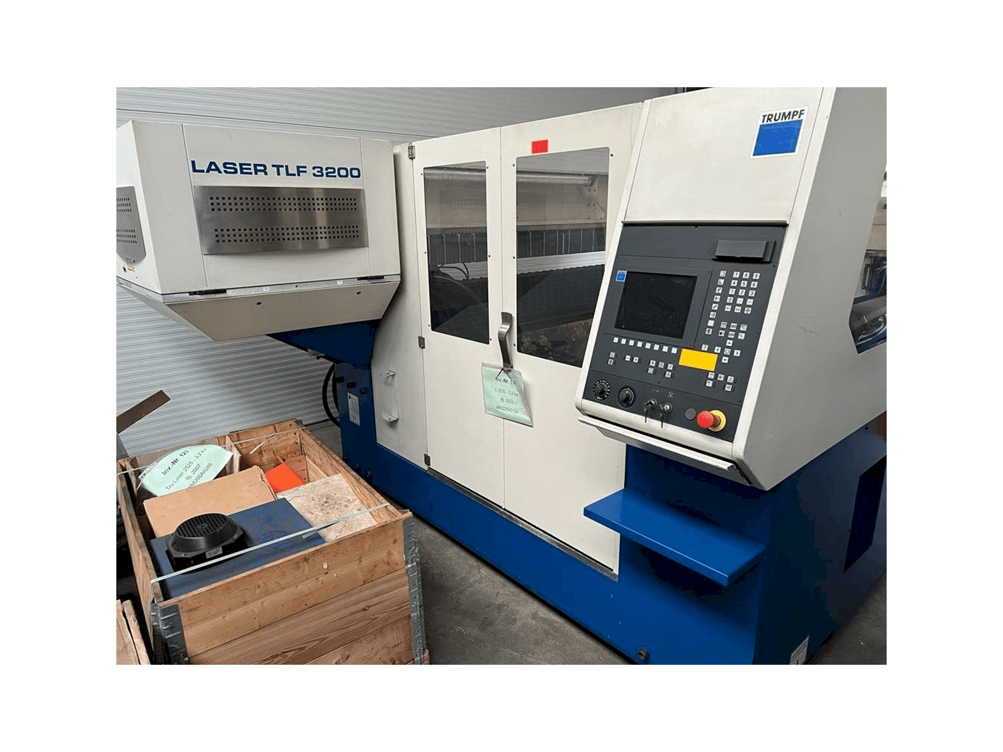 Frontansicht der Trumpf Trumatic L3030 Maschine