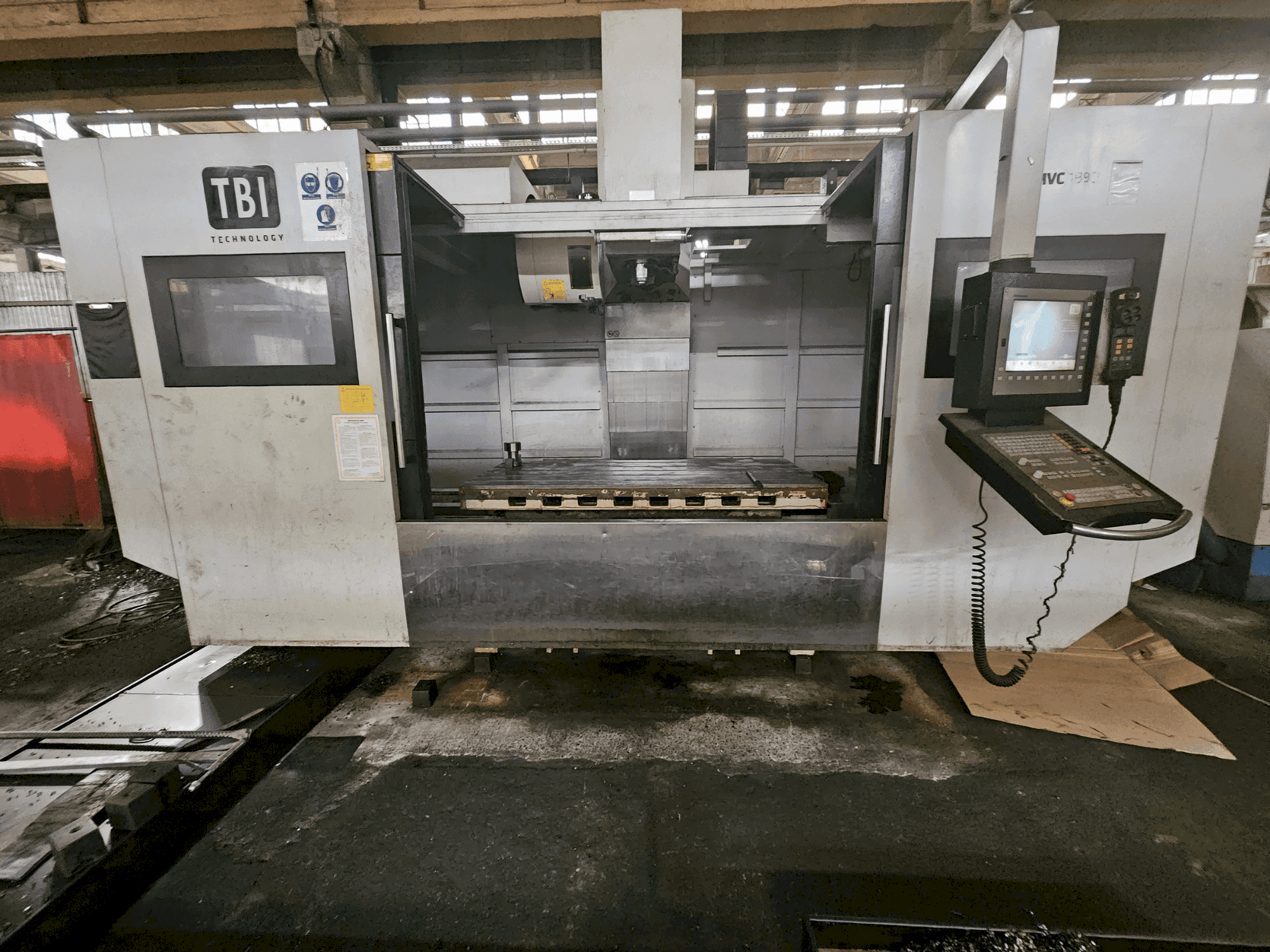 Frontansicht der TBI MVC 1890 Maschine