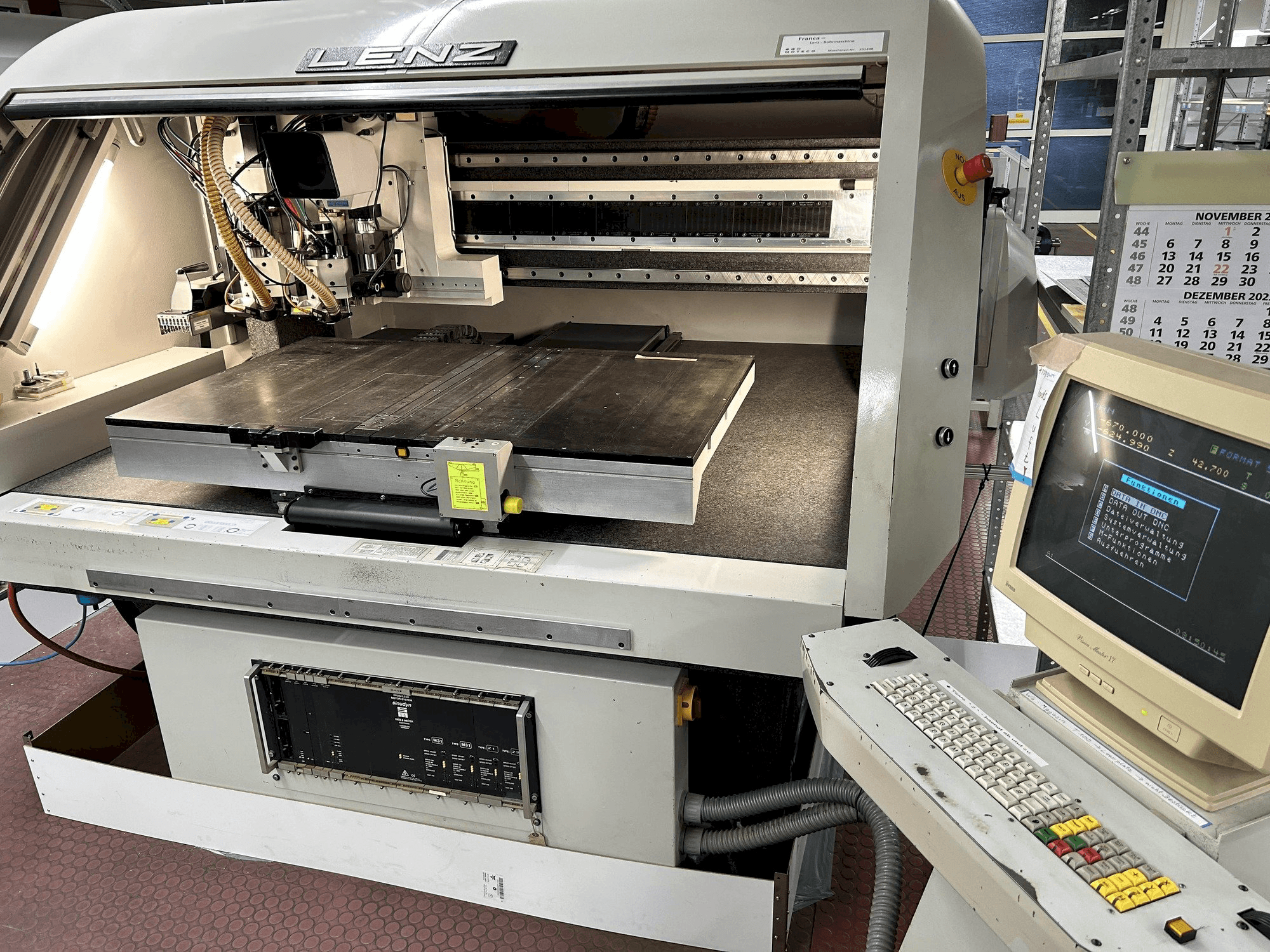 Frontansicht der LENZ DLG960 1+1 Maschine