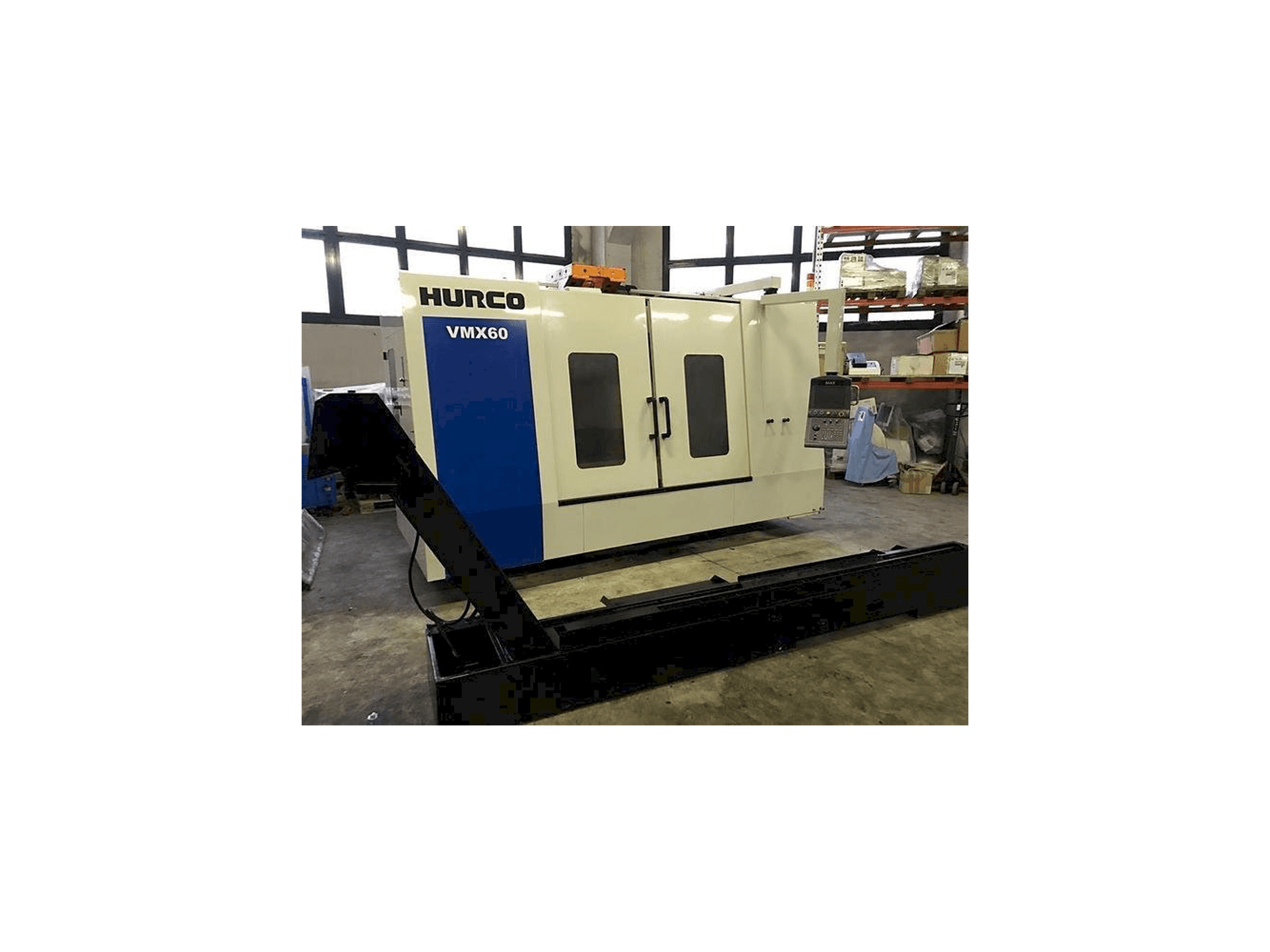 Frontansicht der Hurco VMX 60 Maschine