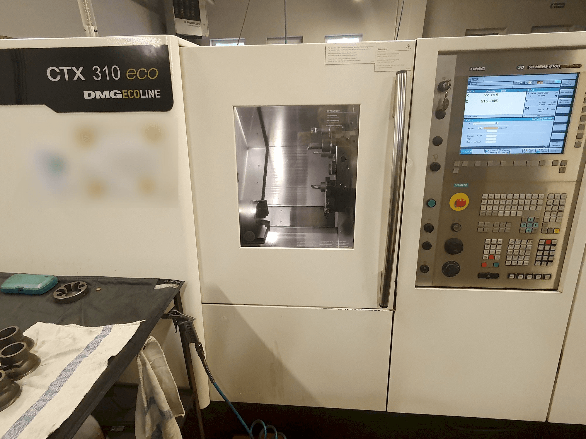 Frontansicht der DMG GILDEMEISTER ecoline CTX 310 eco V3 Maschine