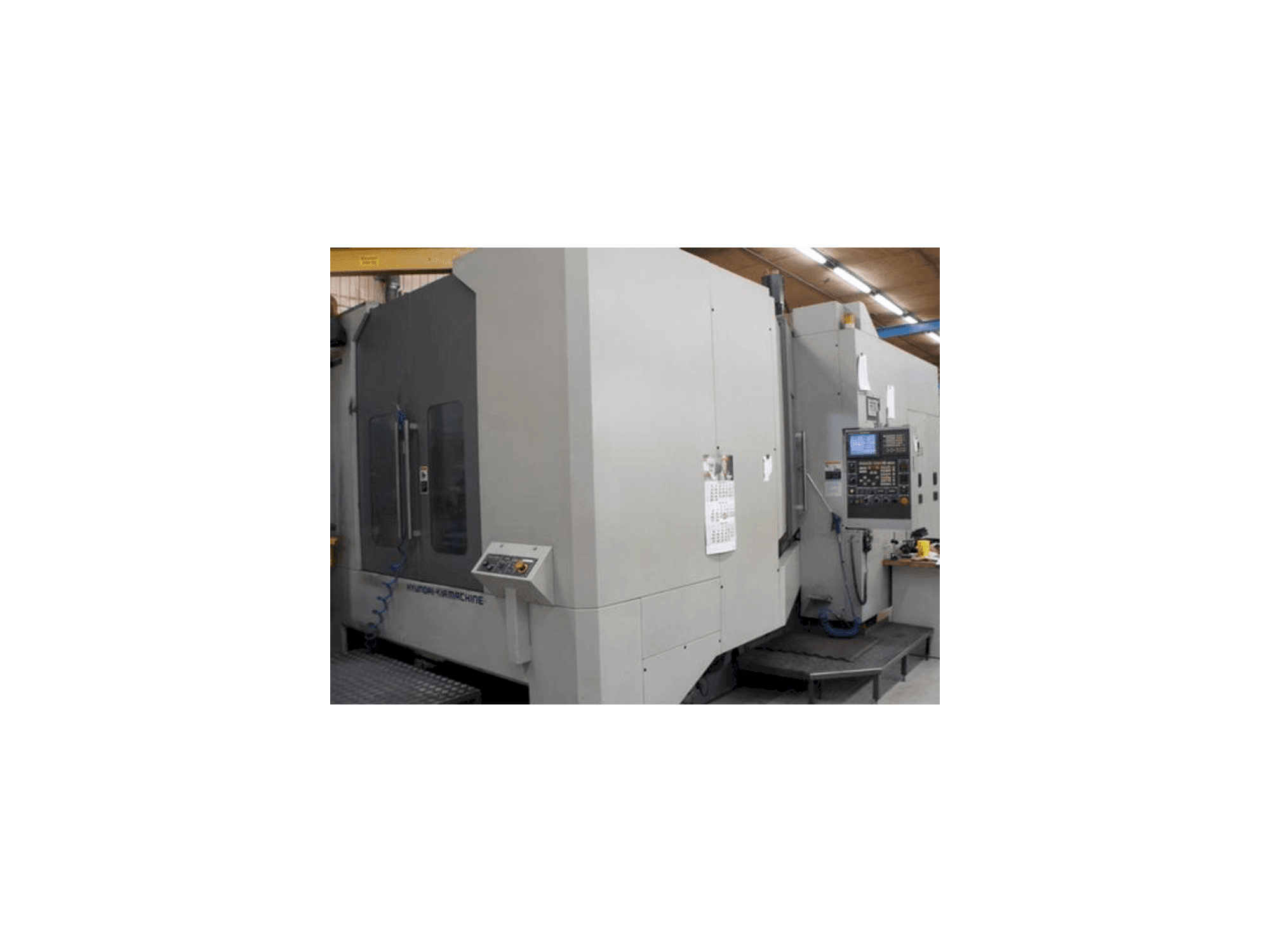 Frontansicht der Hyundai HS 630/800 Maschine