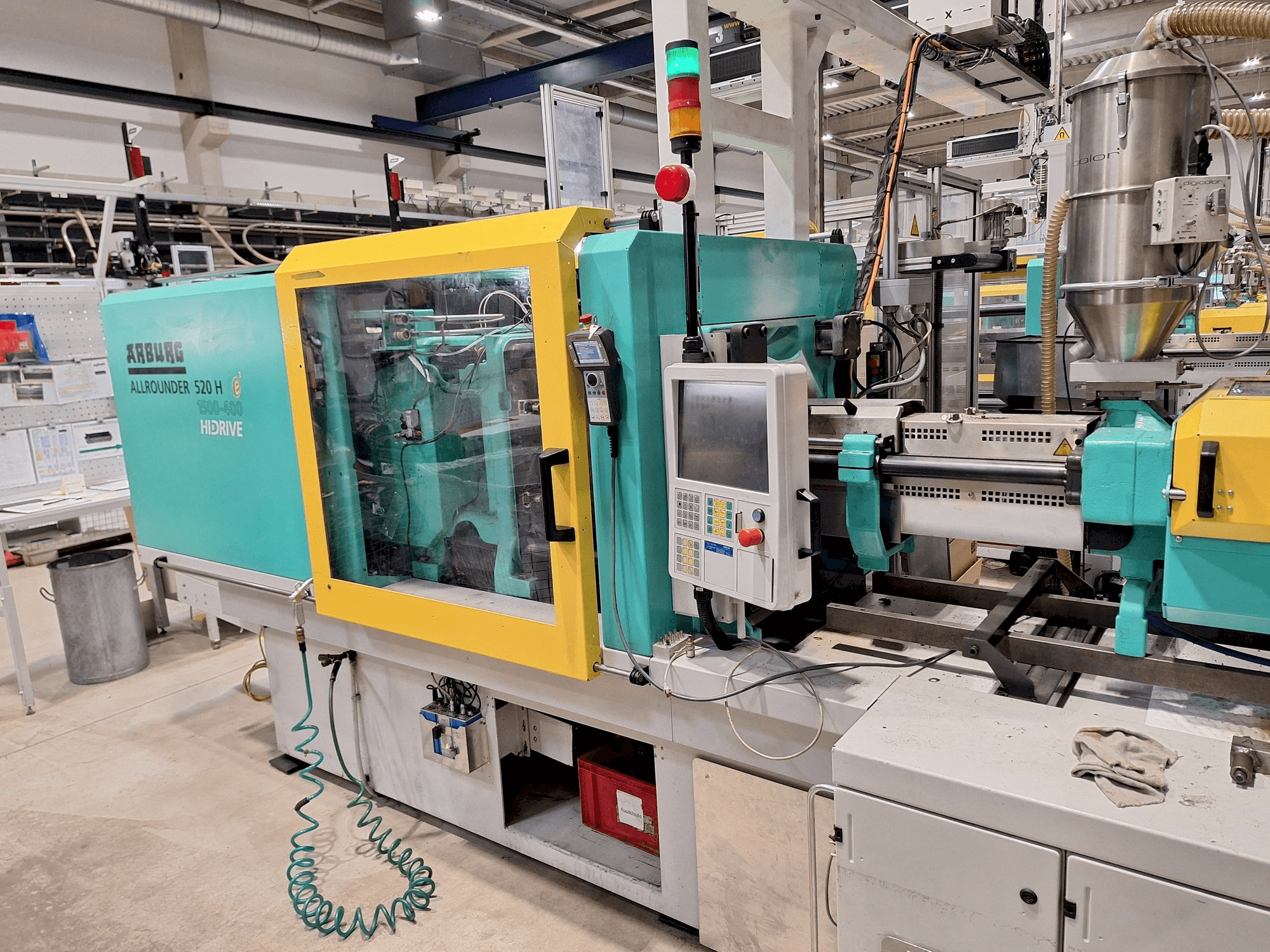 Frontansicht der Arburg 520 H 1500-400 (2013) Maschine