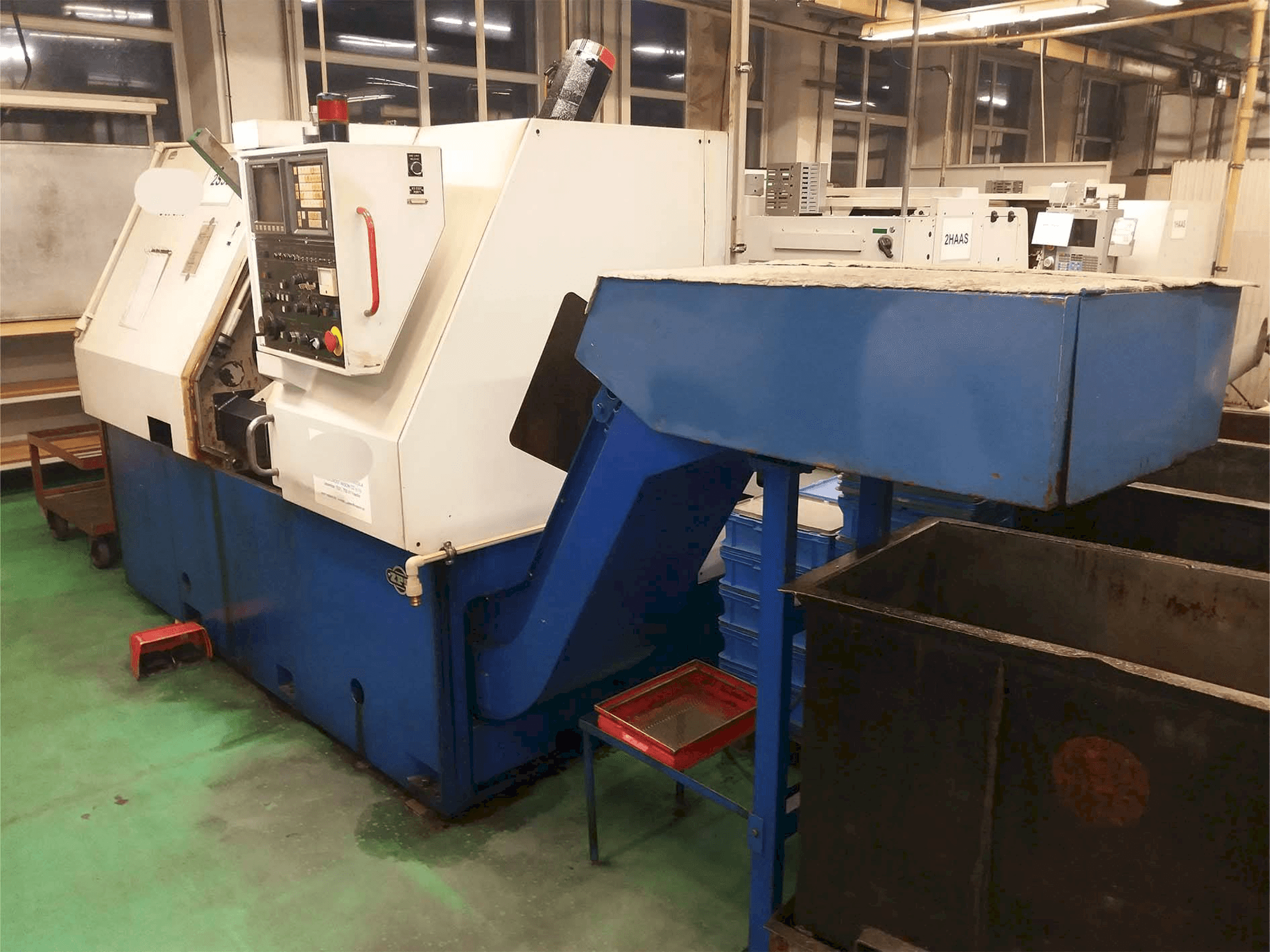 Frontansicht der ZPS S-50 CNC Maschine