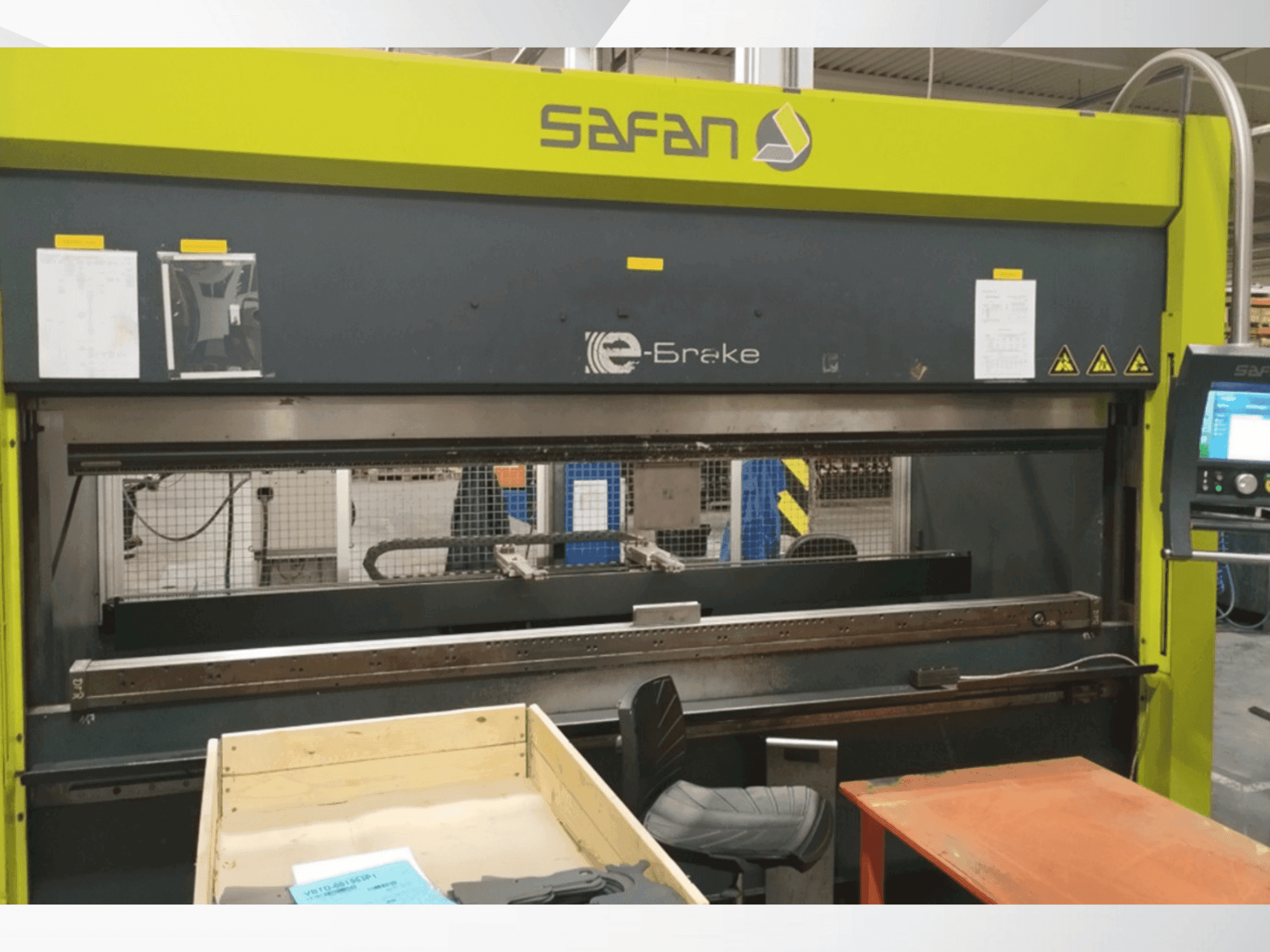 Frontansicht der Safan E-BRAKE 100-3100 TS 1 Maschine