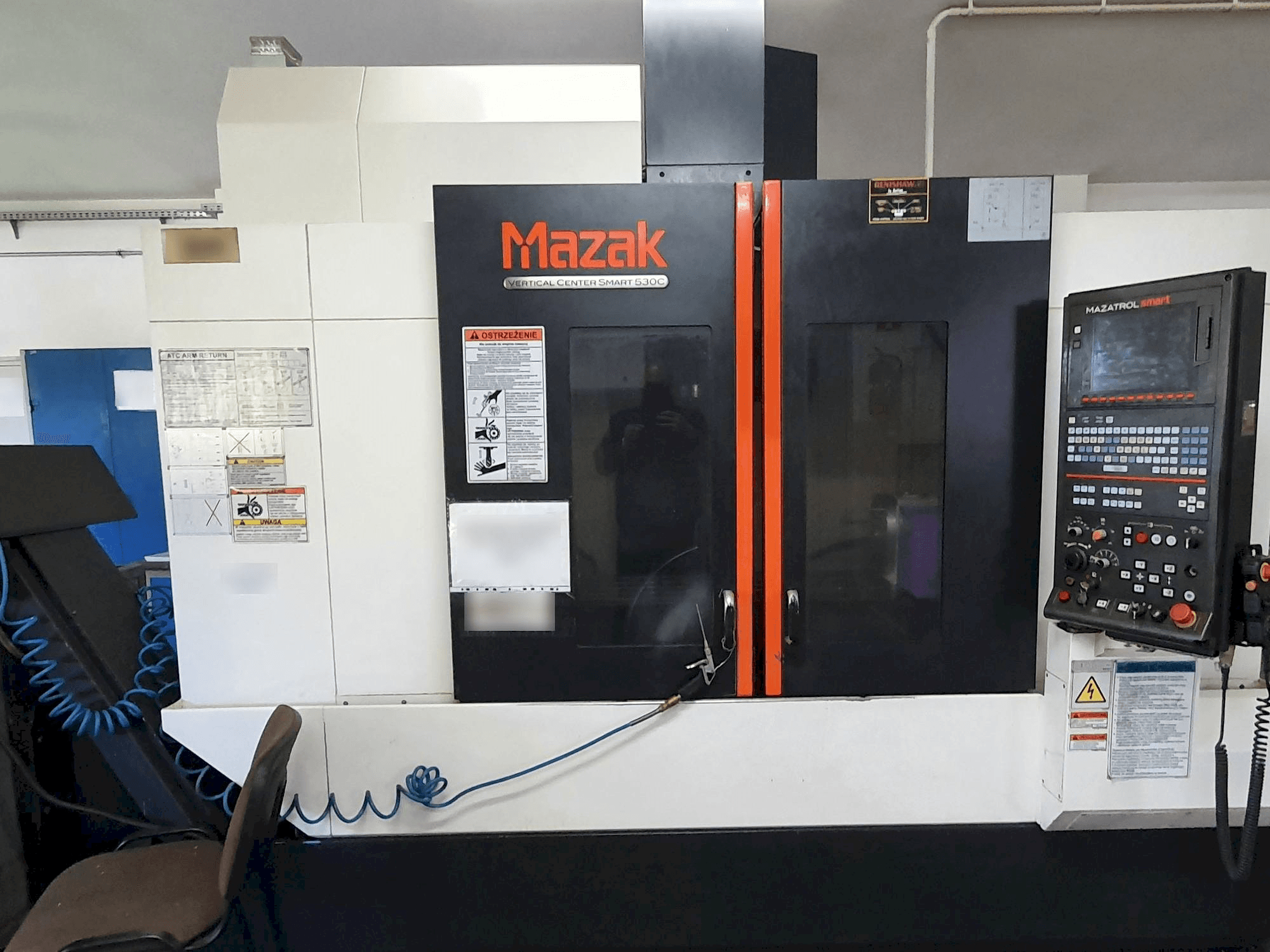 Frontansicht der Mazak Smart 530C Maschine