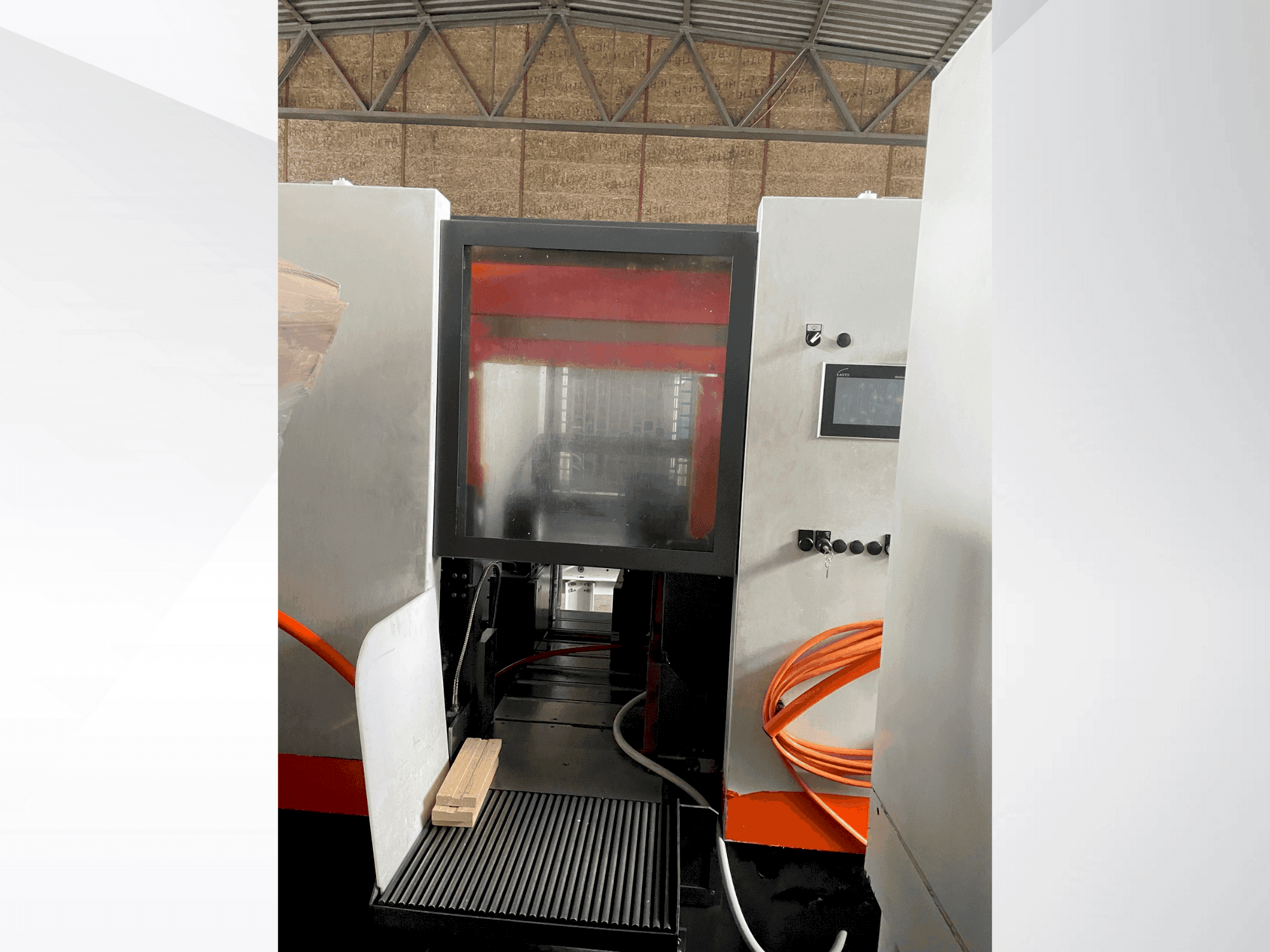 Frontansicht der KASTO WIN A4.6 Maschine