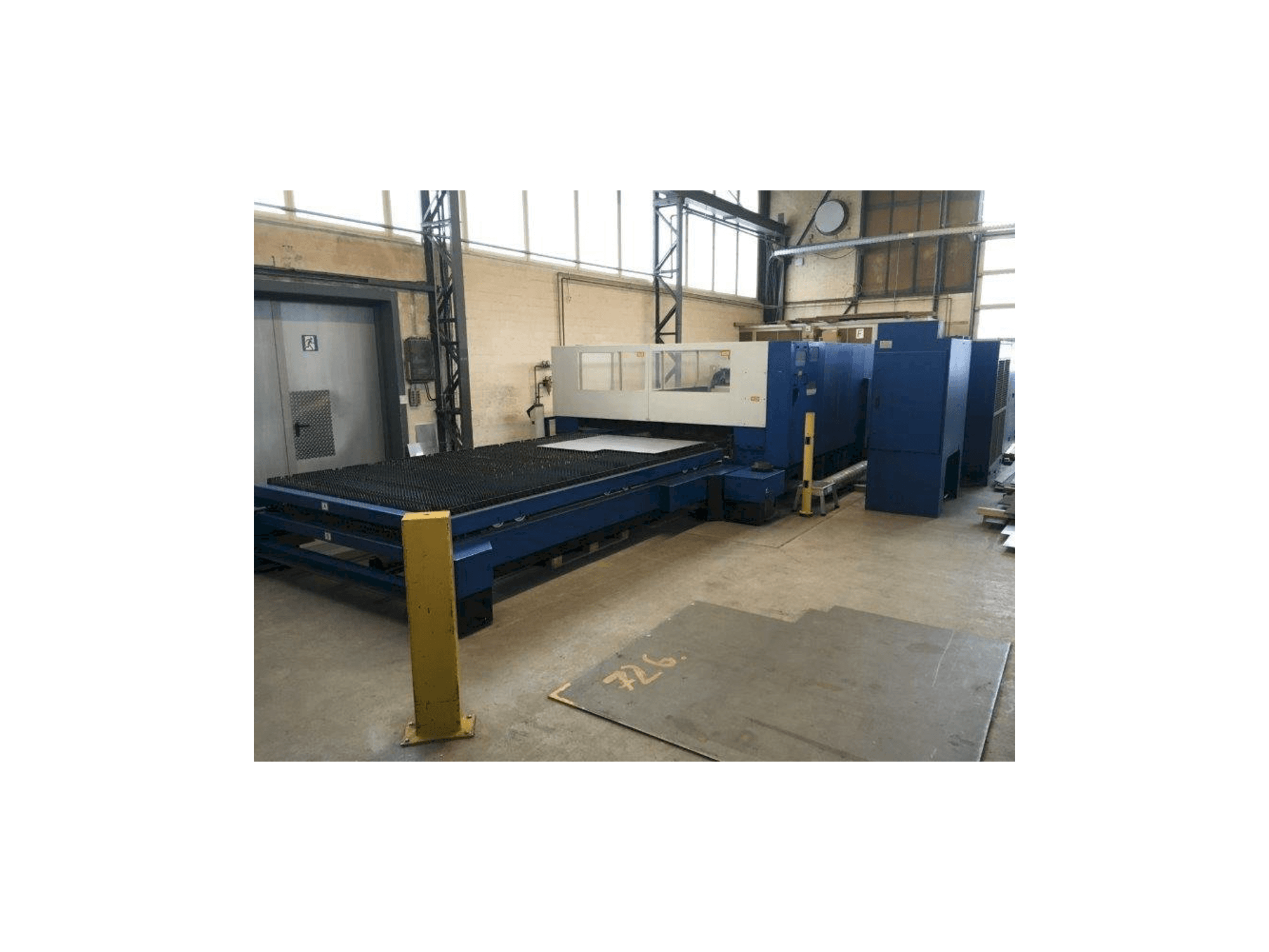 Frontansicht der Trumpf TLF 4000 Turbo Maschine