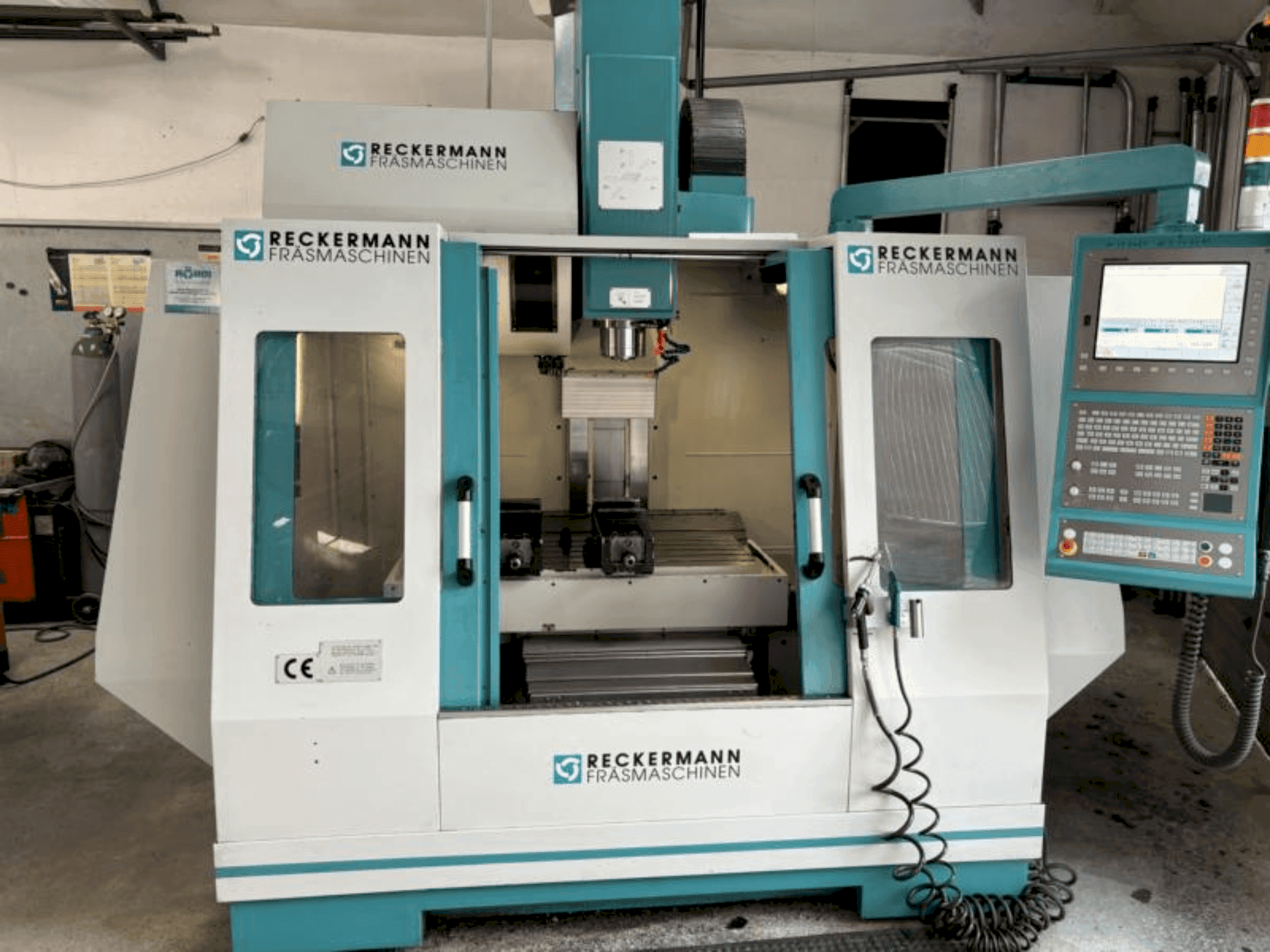 Frontansicht der RECKERMANN RBZ 1050 Maschine