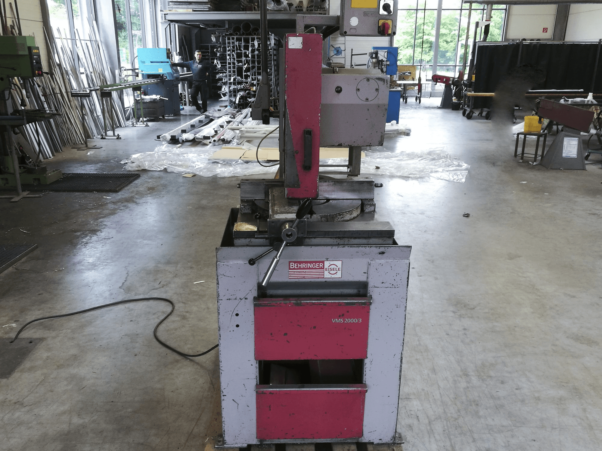 Frontansicht der EISELE VMS 2000/3 Maschine