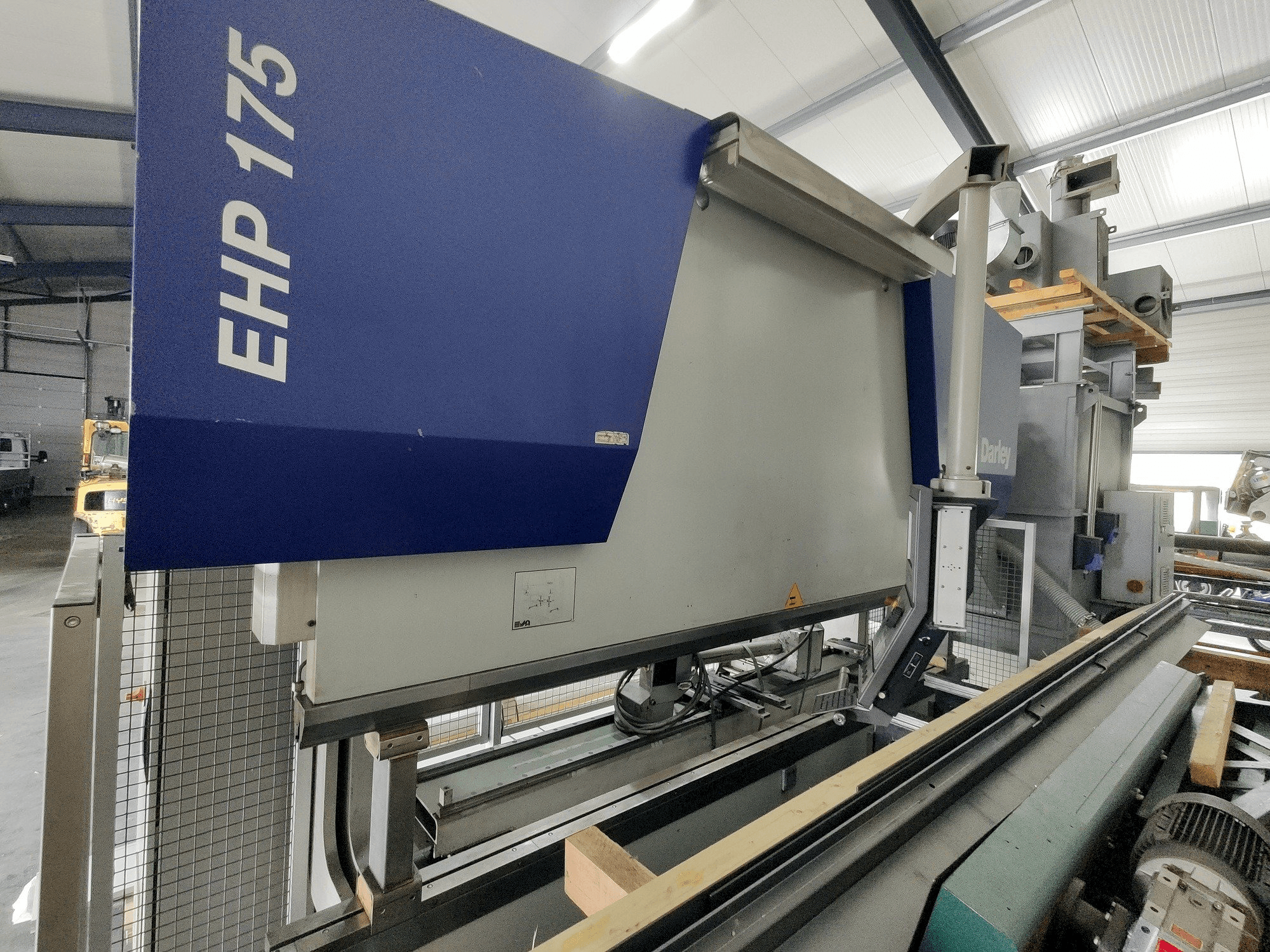 Linke Ansicht der Darley EHP 175.31/25 Maschine