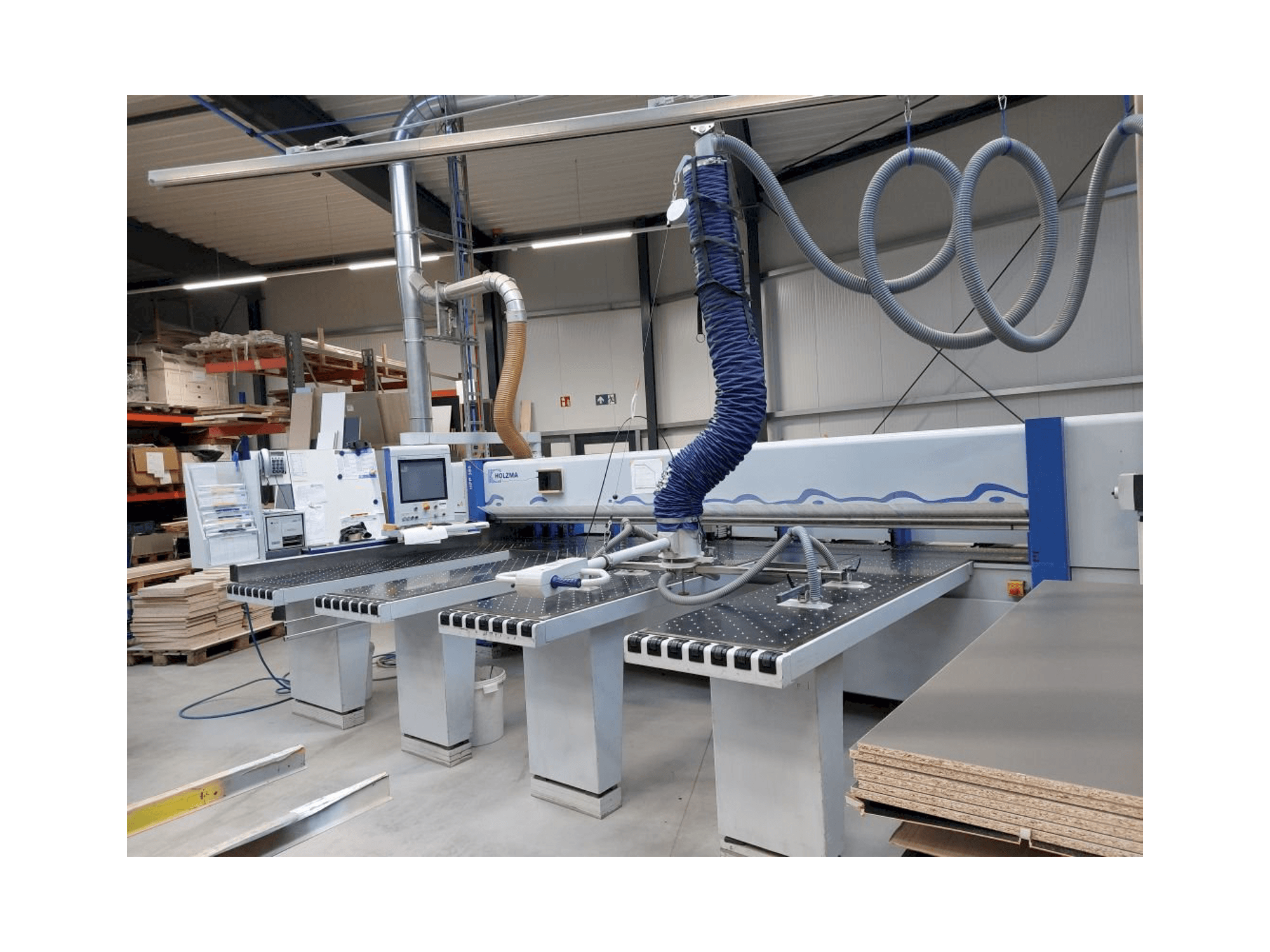 Frontansicht der HOLZMA HPP 380 Maschine