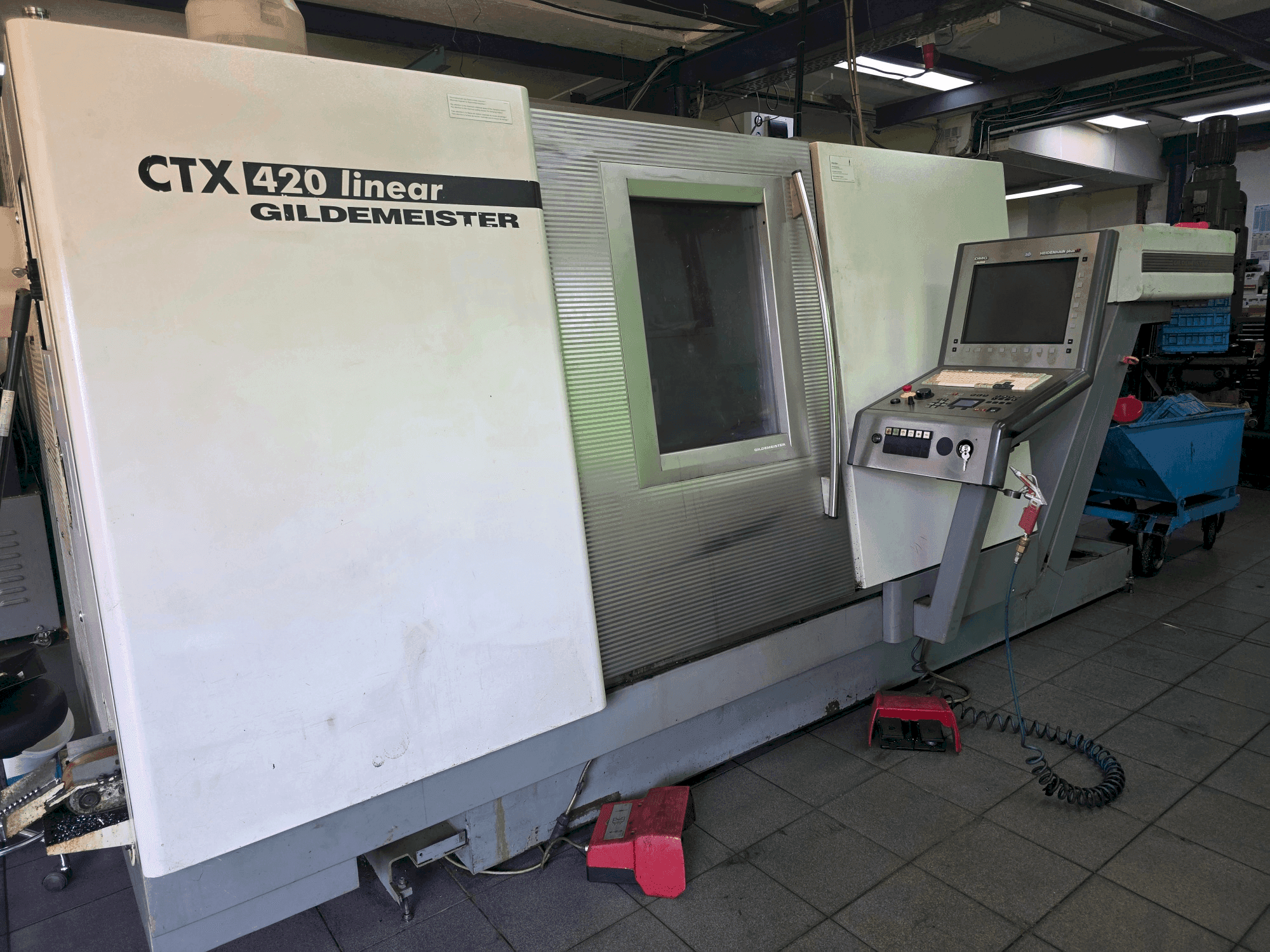 Frontansicht der Gildemeister CTX 420 linear Maschine