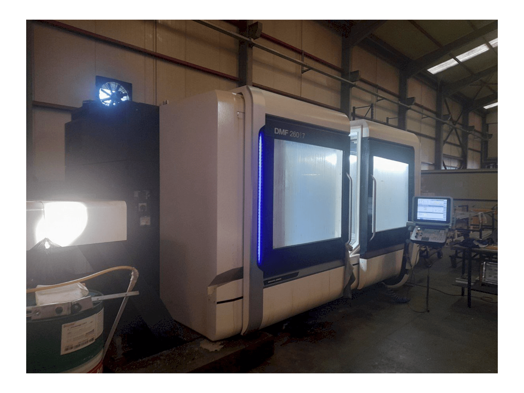 Frontansicht der DMG MORI DMF 260-7 Maschine