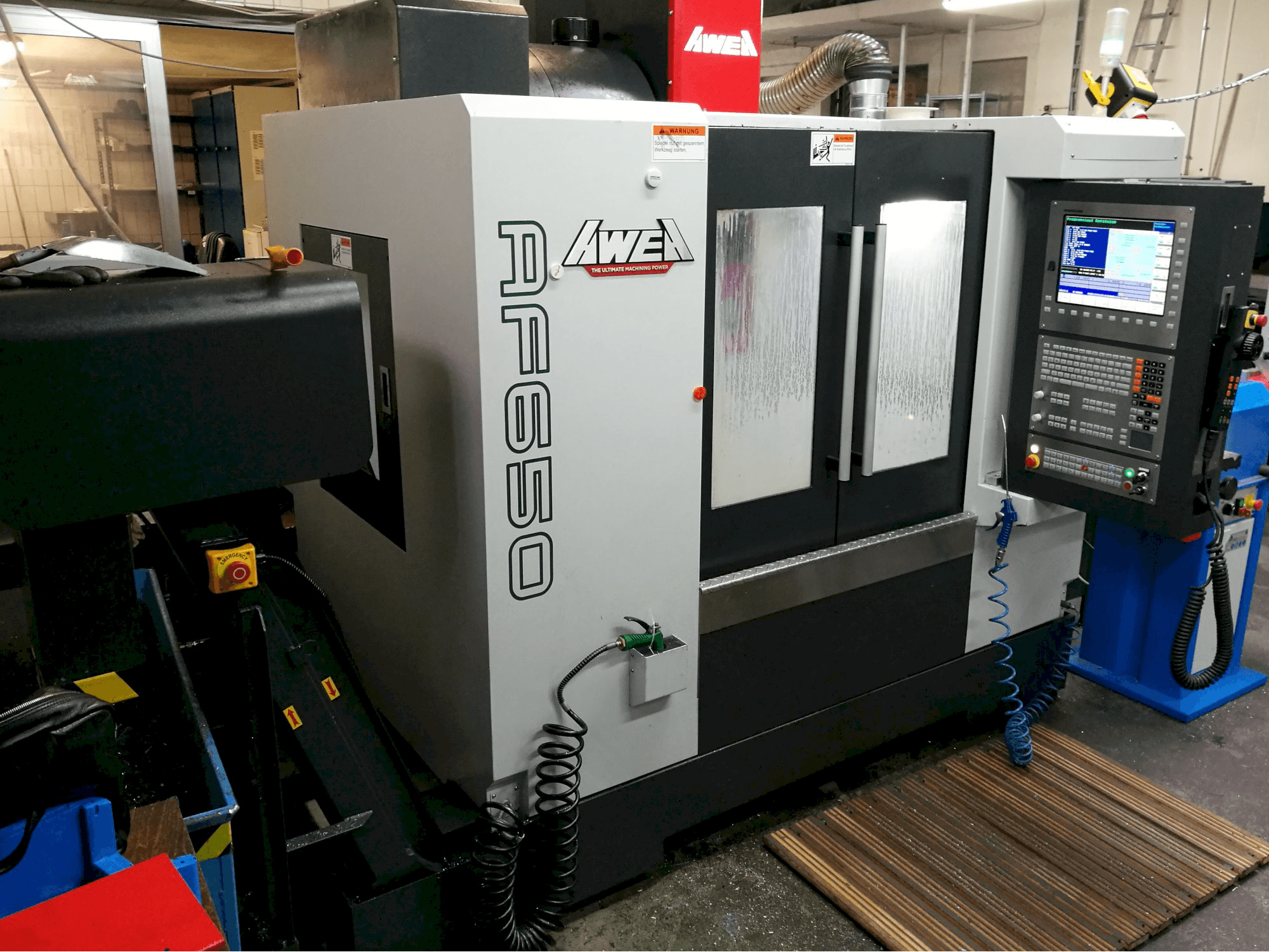 Linke Ansicht der AWEA AF-650 Maschine