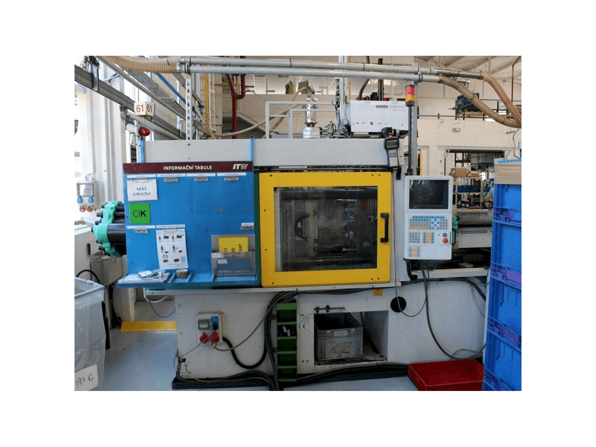 Frontansicht der Arburg 470 C 1500-800 Maschine