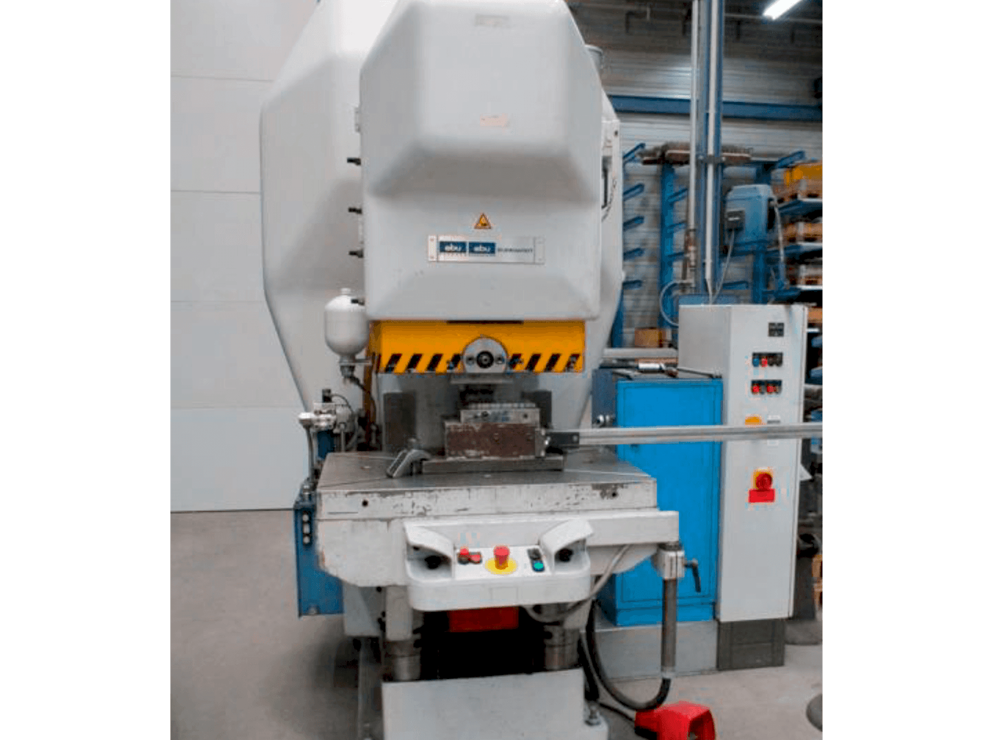 Frontansicht der Ebu H 80 RiV Maschine