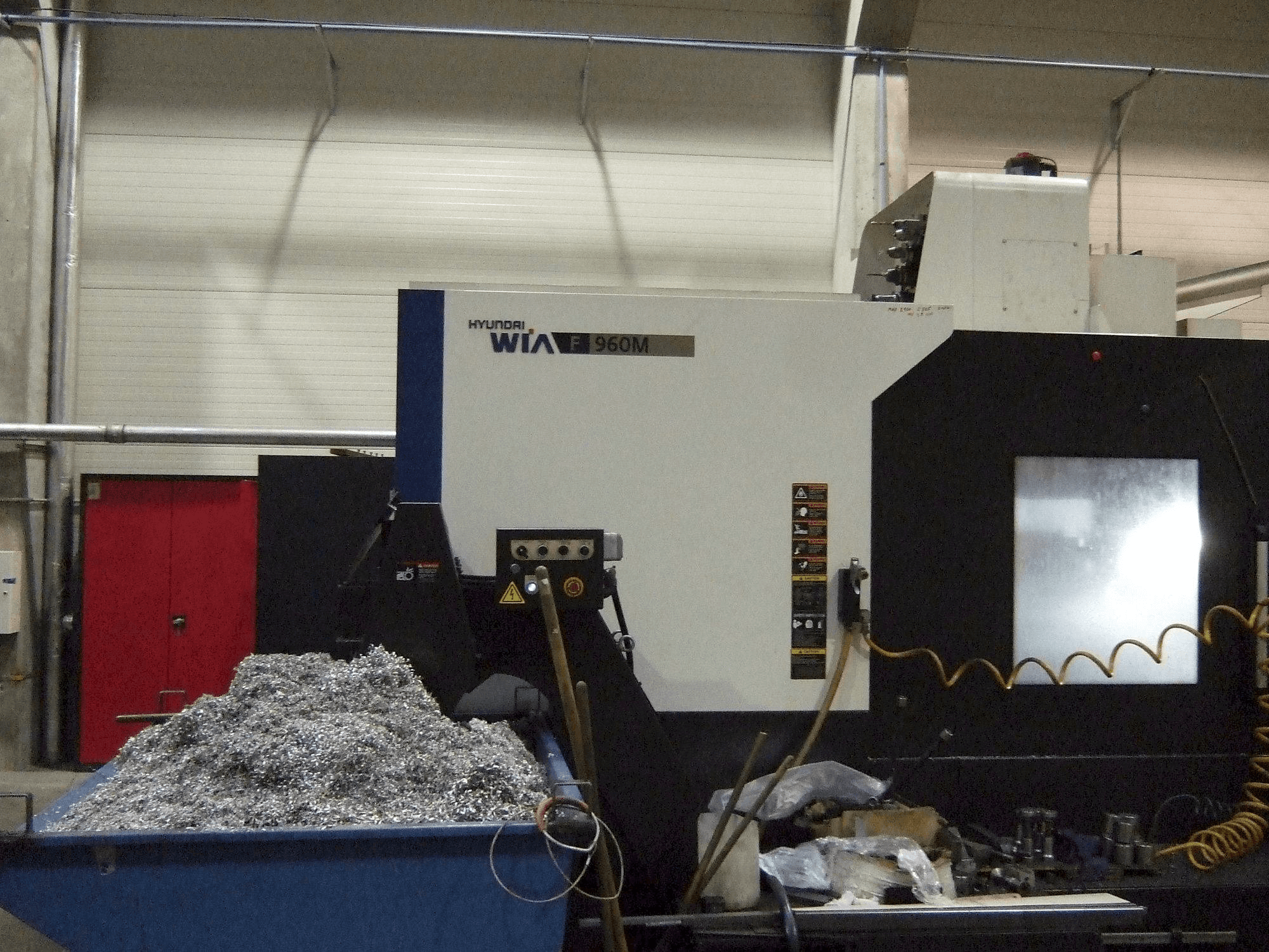 Frontansicht der Hyundai F960M Maschine