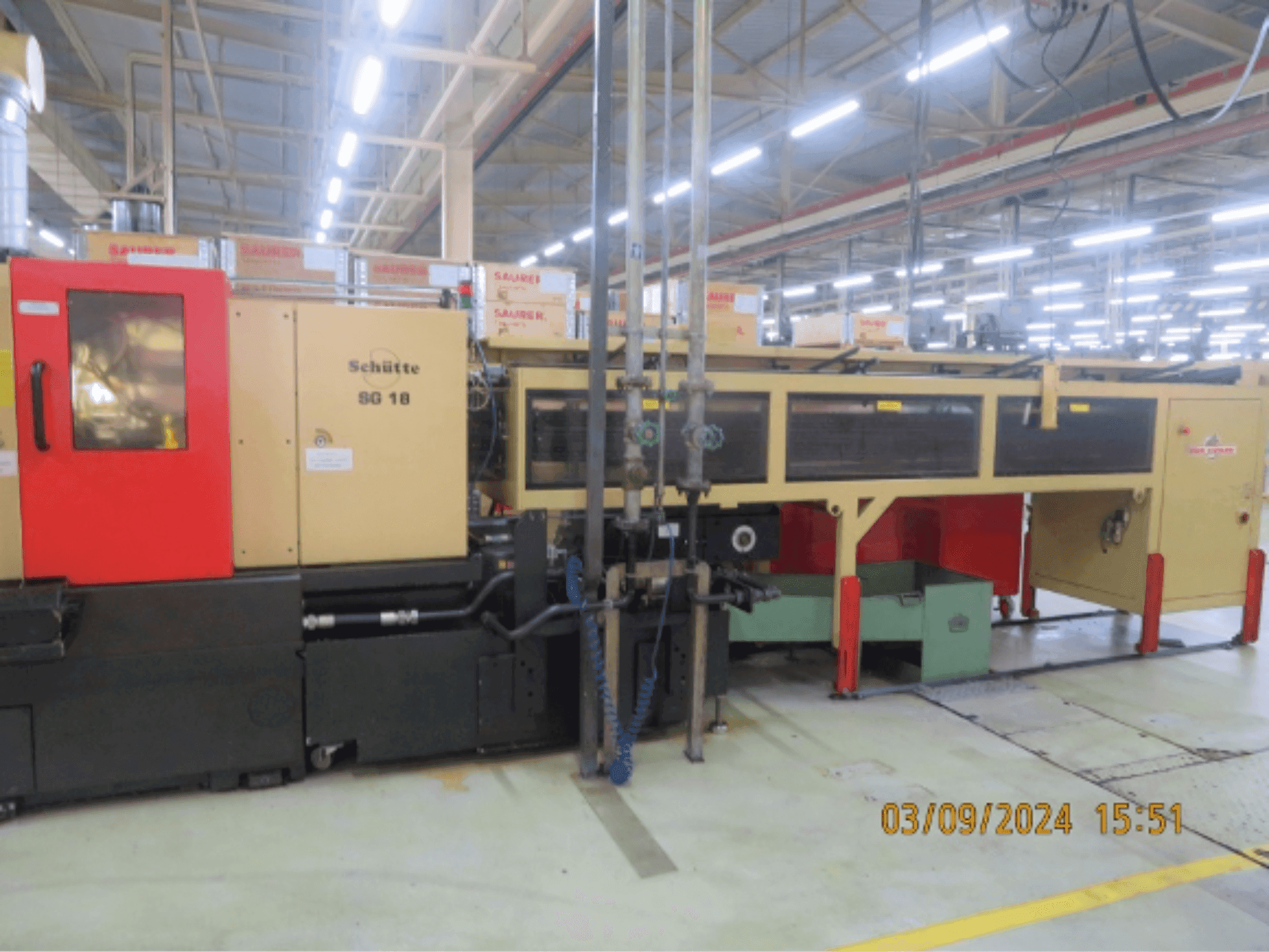 Frontansicht der Schütte SG18 Maschine